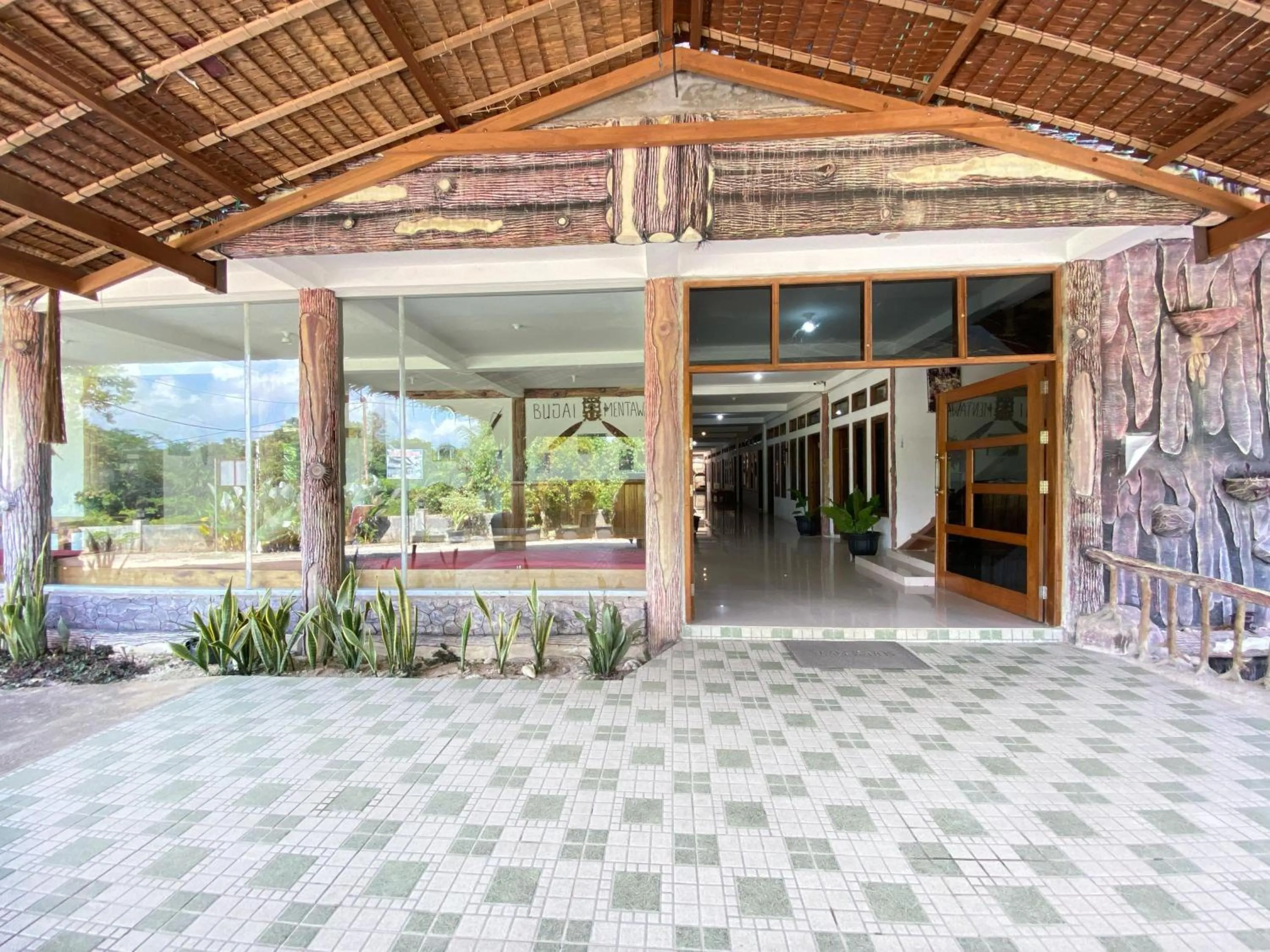 Facade/entrance in Bujai Mentawai Griya Hotel