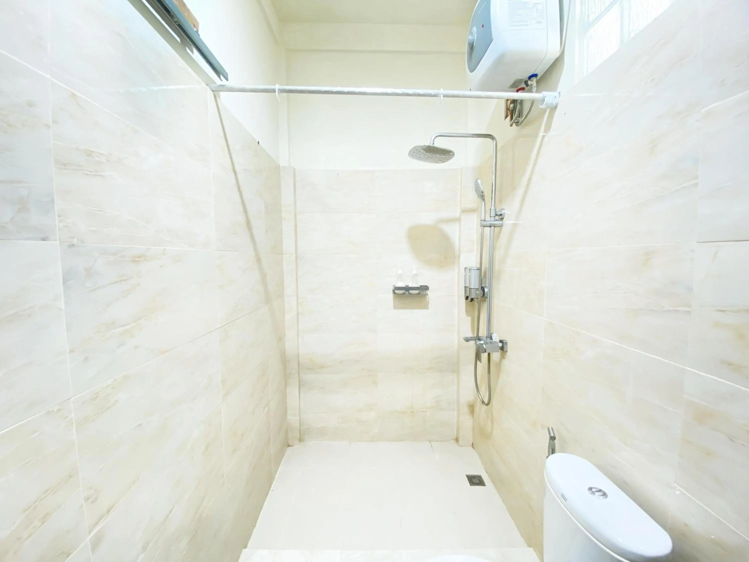 Shower in Bujai Mentawai Griya Hotel