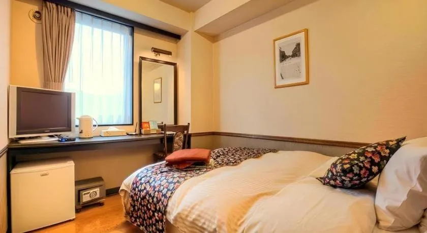 Bed in Otaru Furukawa Hotel