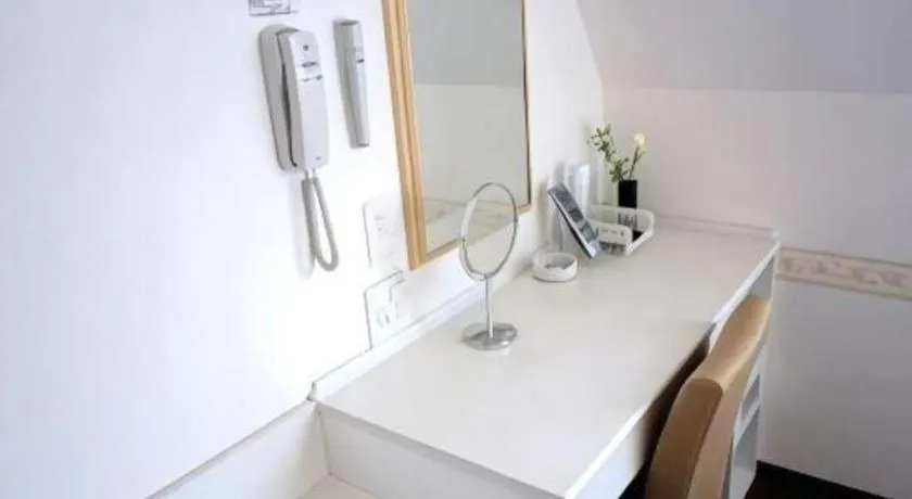 Hotel Shimbashi Sambankan