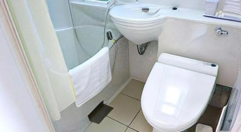 Hotel Shimbashi Sambankan