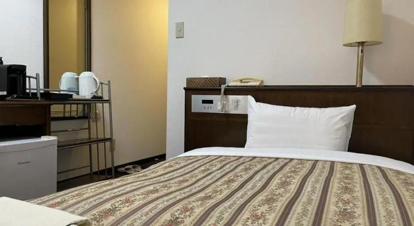 Bed in Business Green Hotel Hino