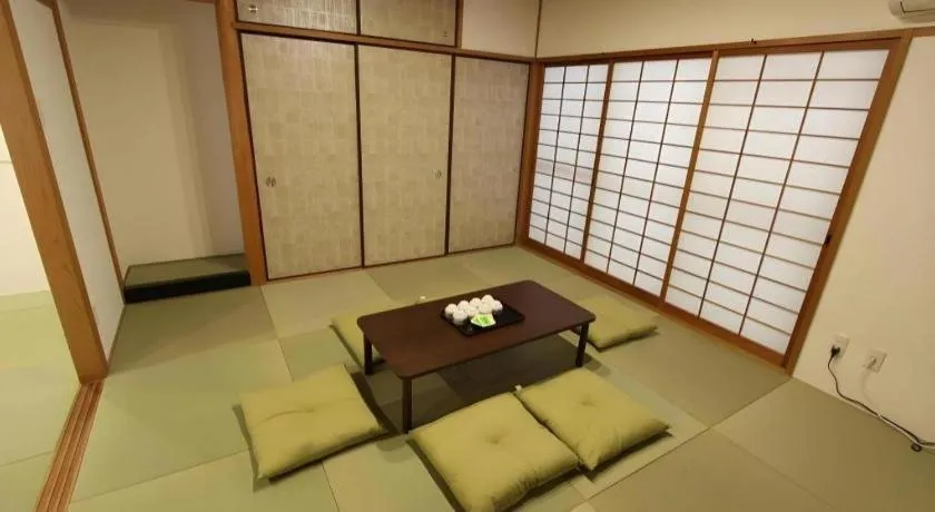 Bed in Rozy Hotel Namba