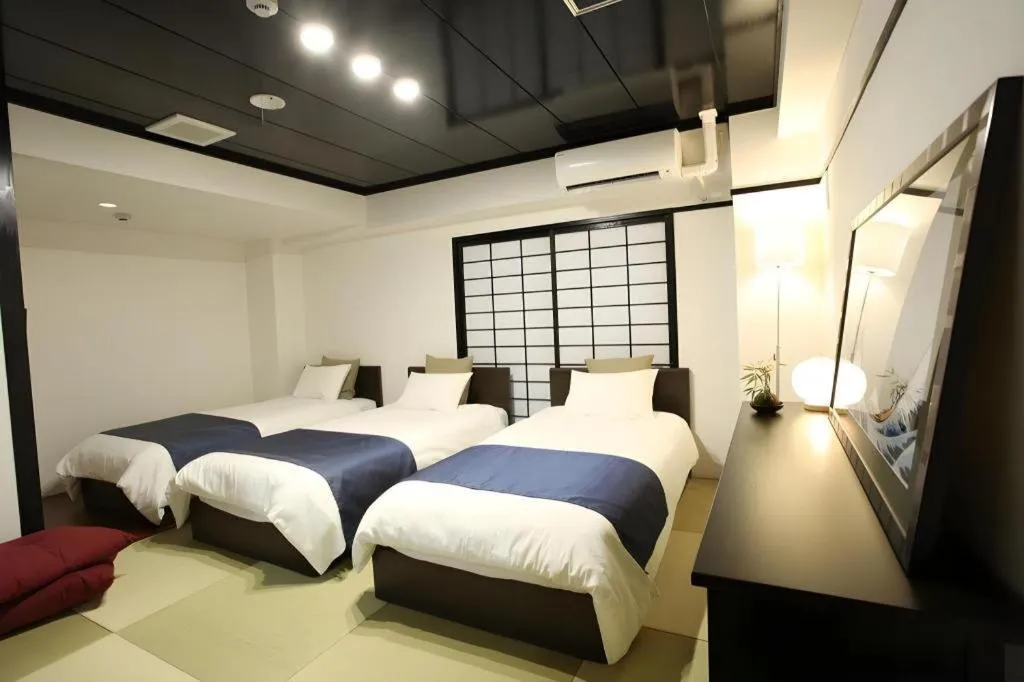 Bed in Rozy Hotel Namba