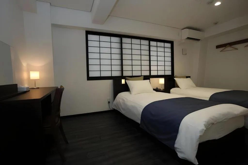 Bed in Rozy Hotel Namba