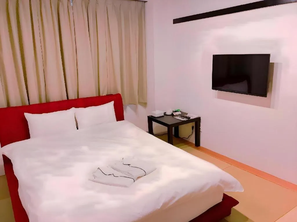 Bed in Rozy Hotel Namba