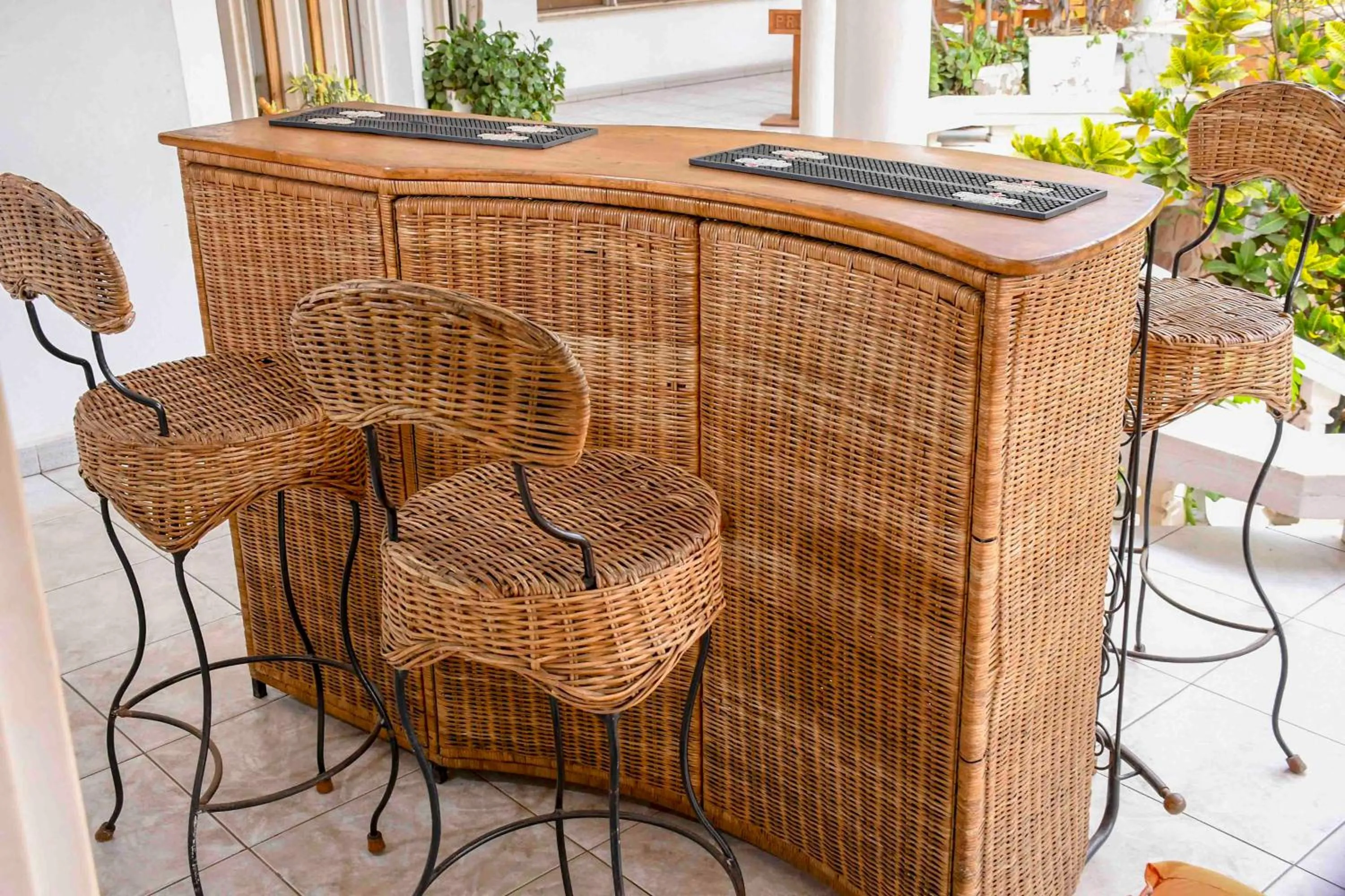 Restaurant/places to eat in Kiriri Residence Hotel