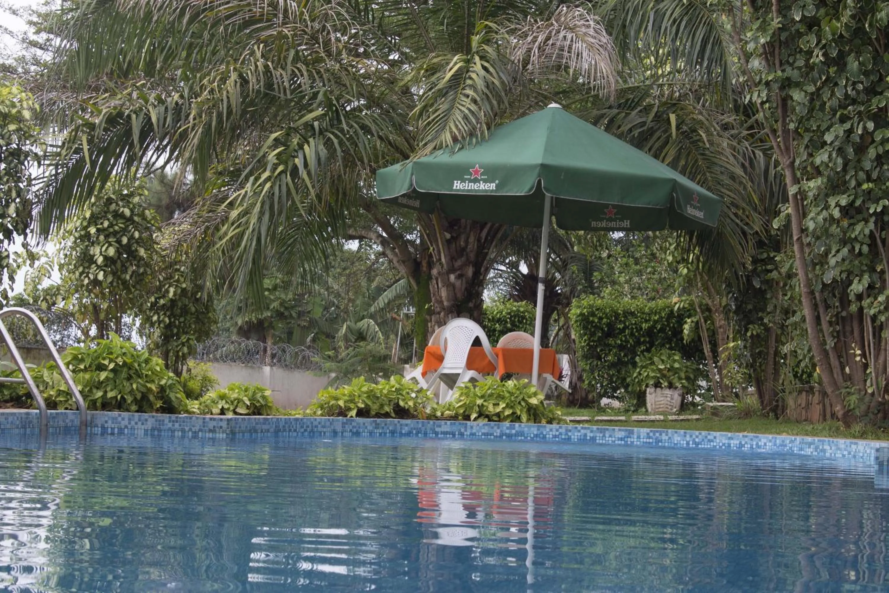 Restaurant/places to eat in Kiriri Residence Hotel