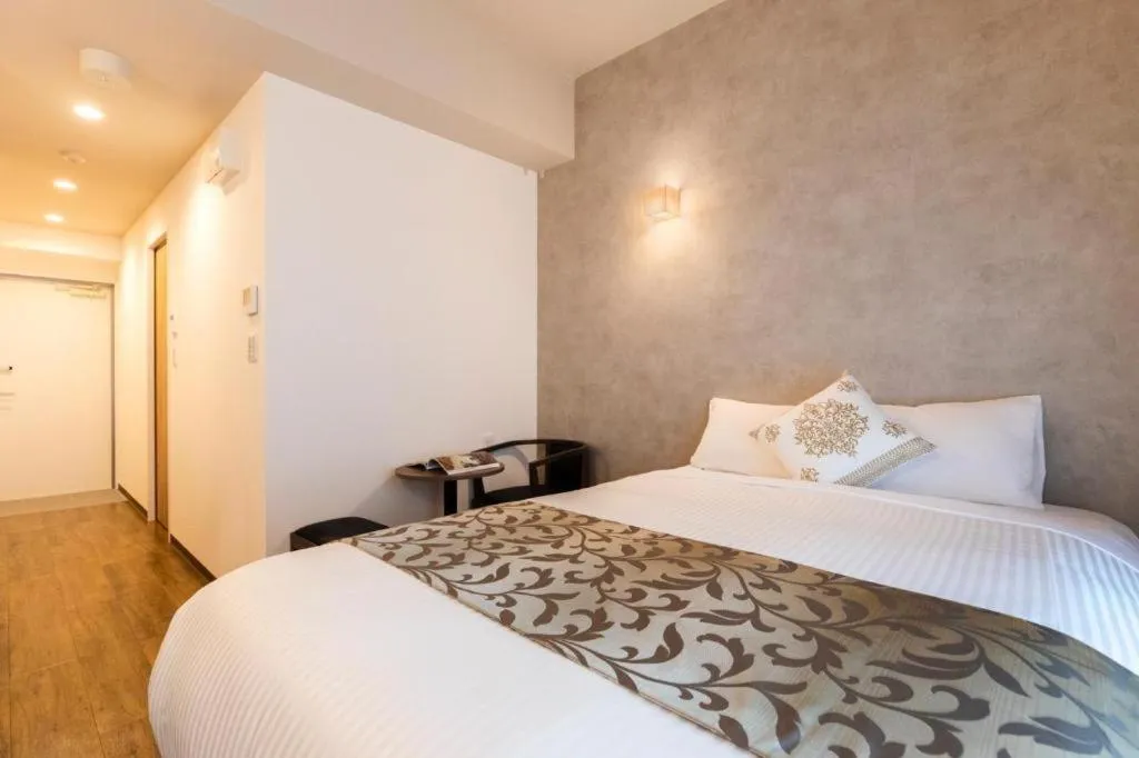 Bed in Mr.KINJO in NAHA