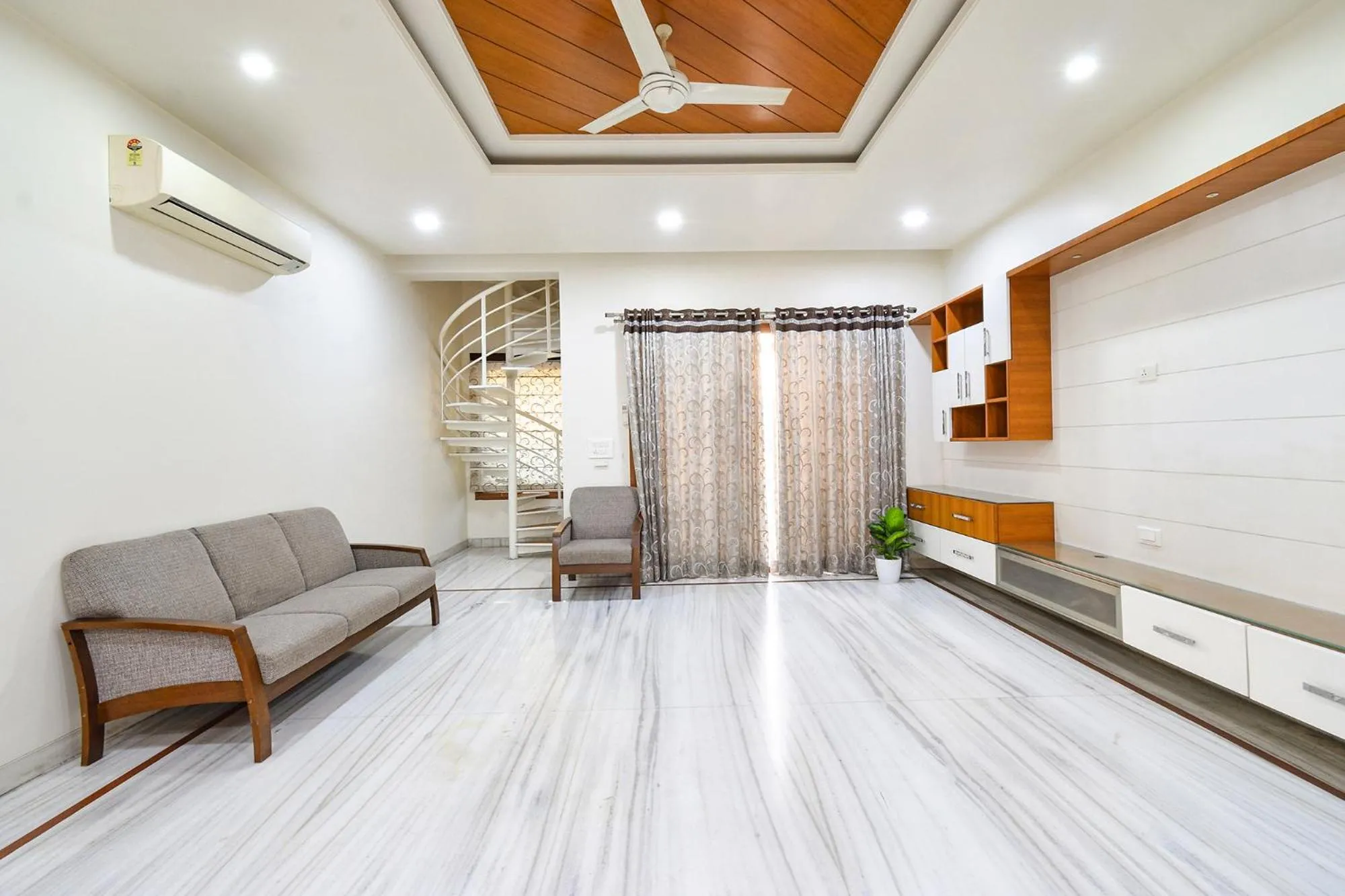 Lobby or reception in FabHotel De Alphabet II - Nr Ameerpet Metro Station