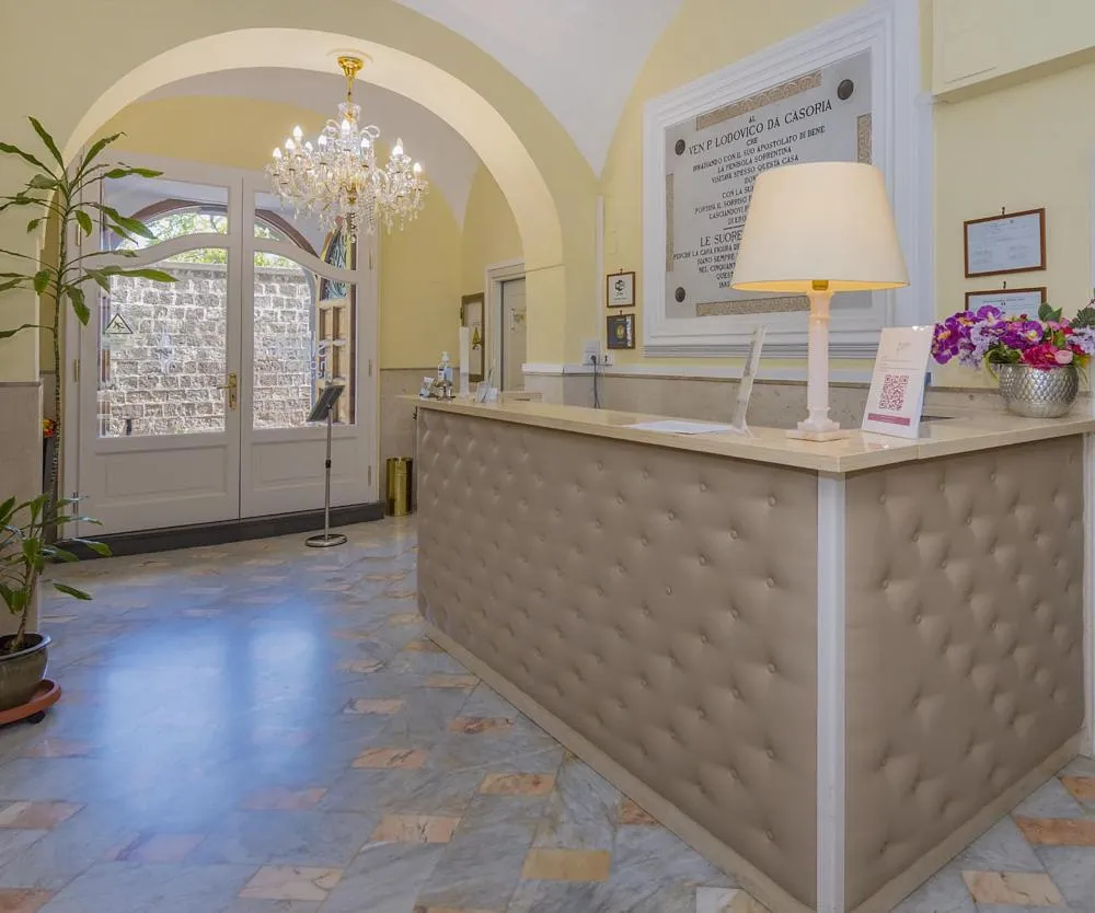 Lobby or reception in Sisters Hotel