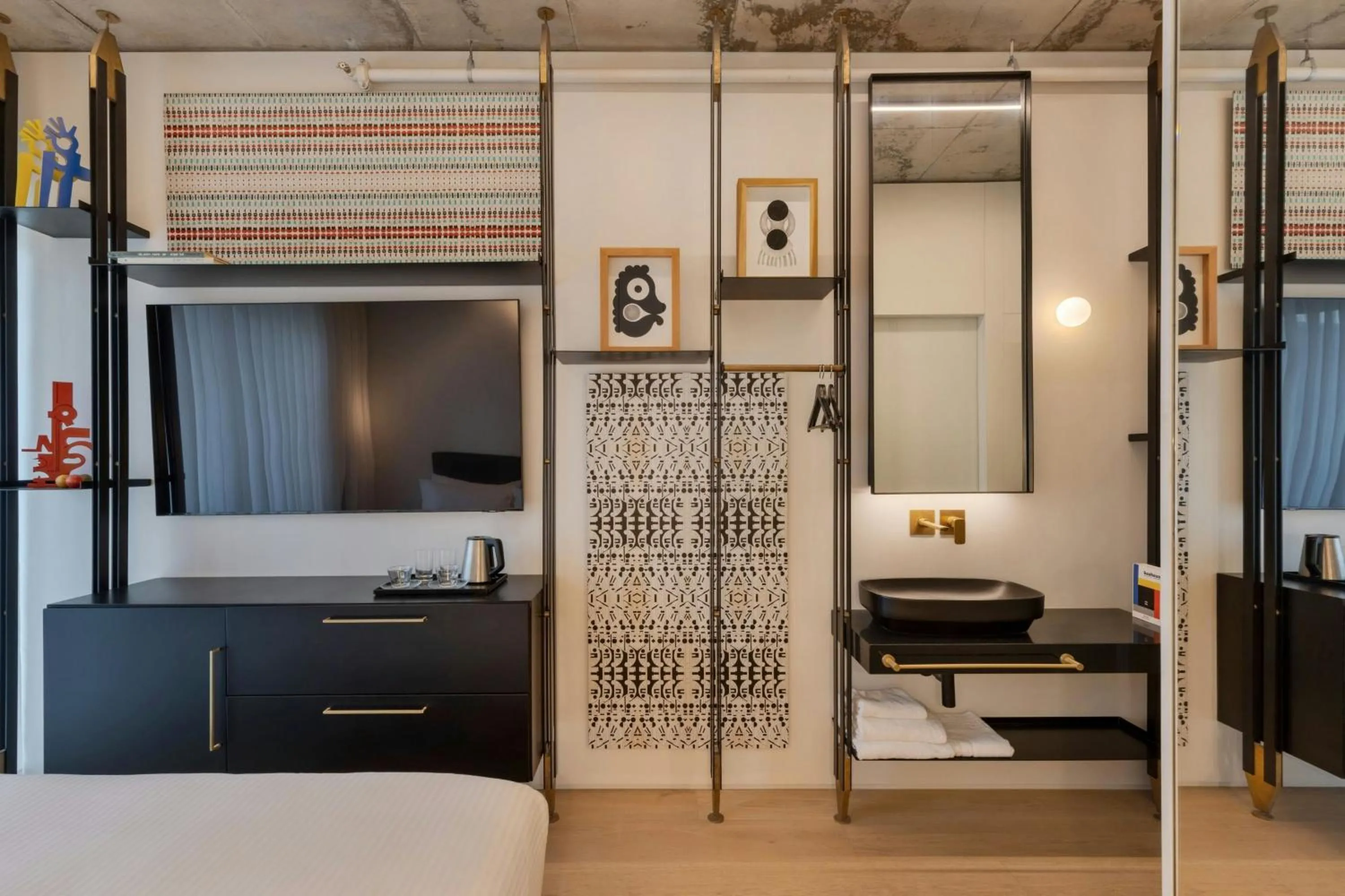 Photo of the whole room, Bed in Gymnasia Isrotel, a Tribute Portfolio Hotel