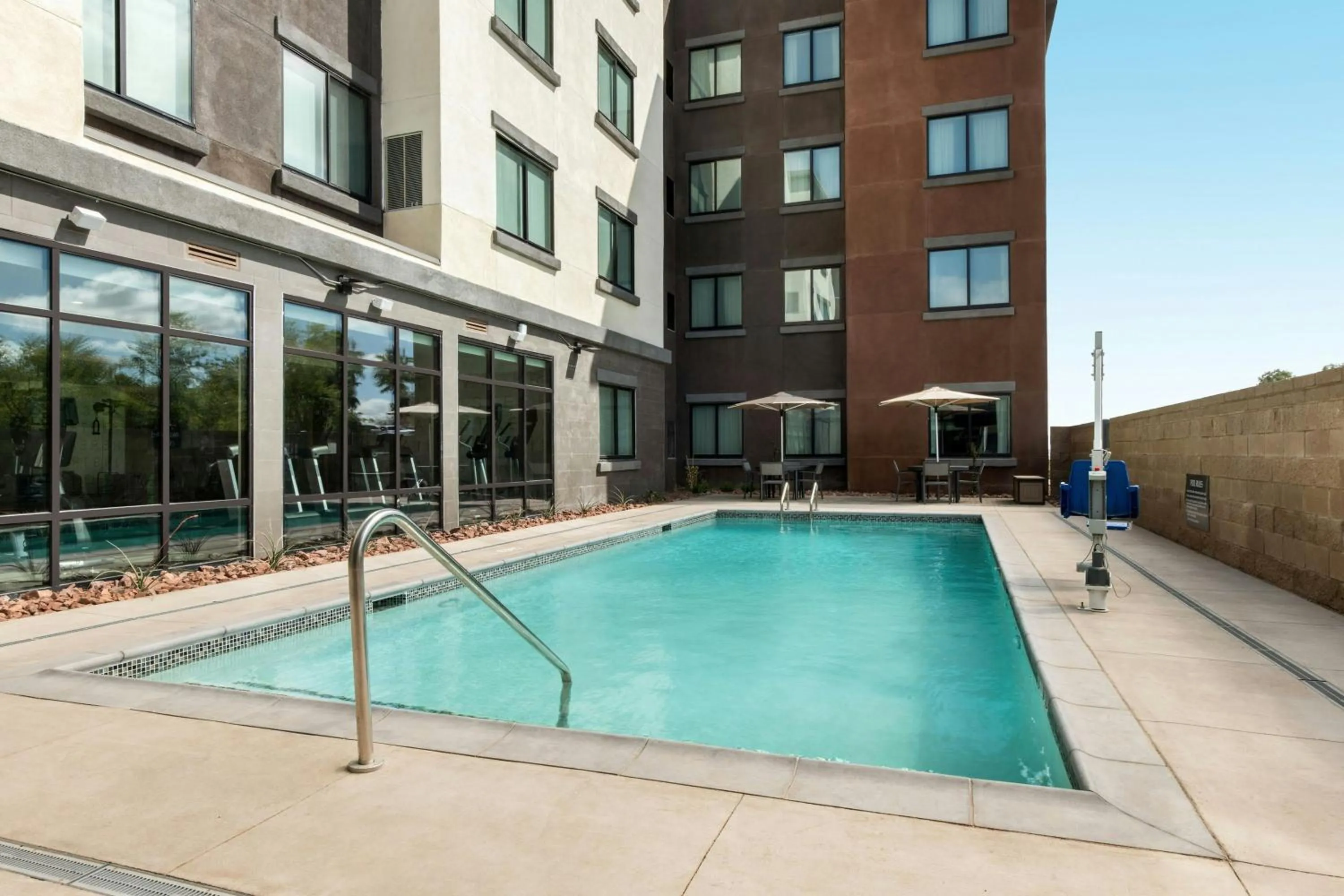 Swimming pool in Residence Inn Yuma by Marriott