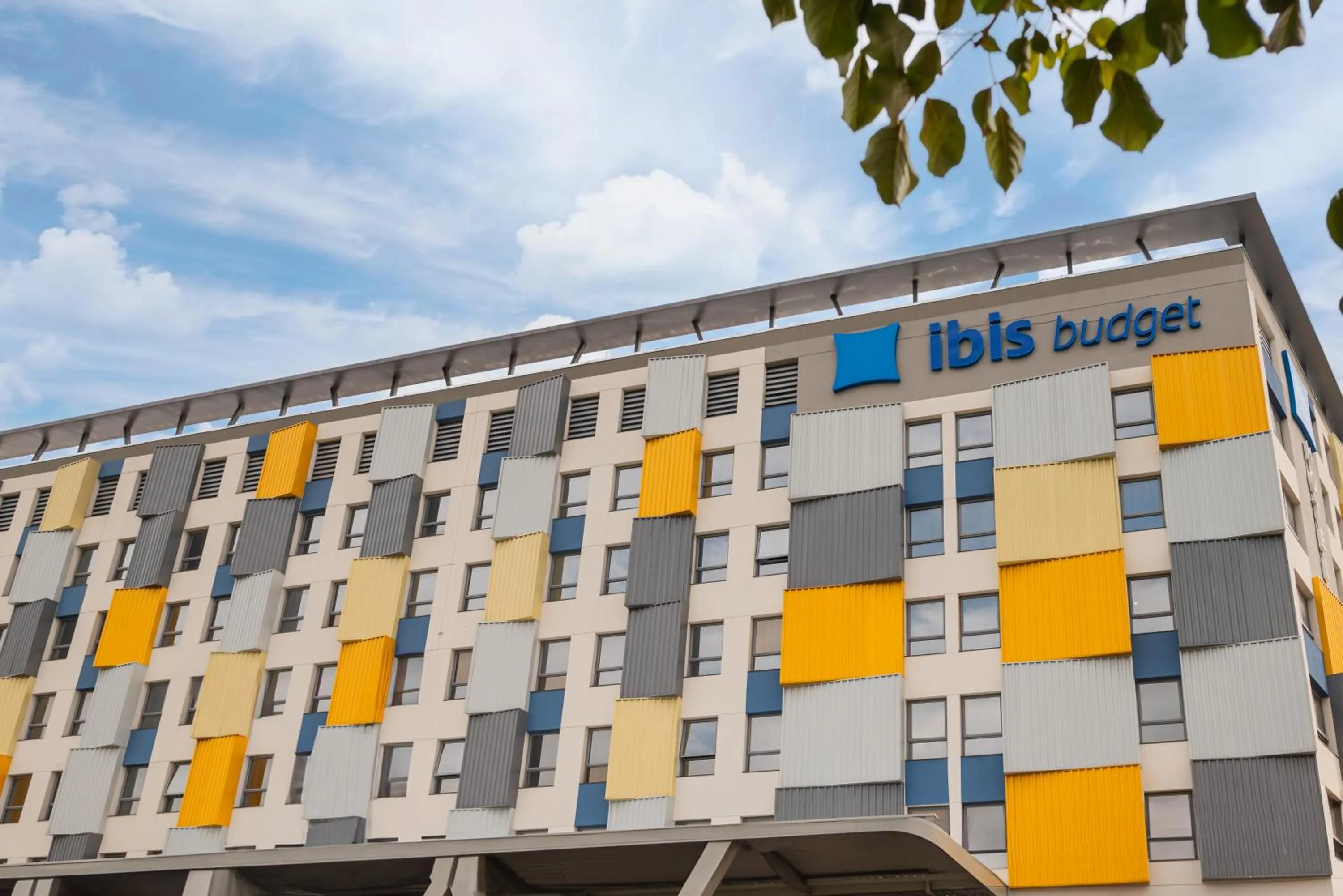 Property building in Ibis Budget Guarulhos Aeroporto