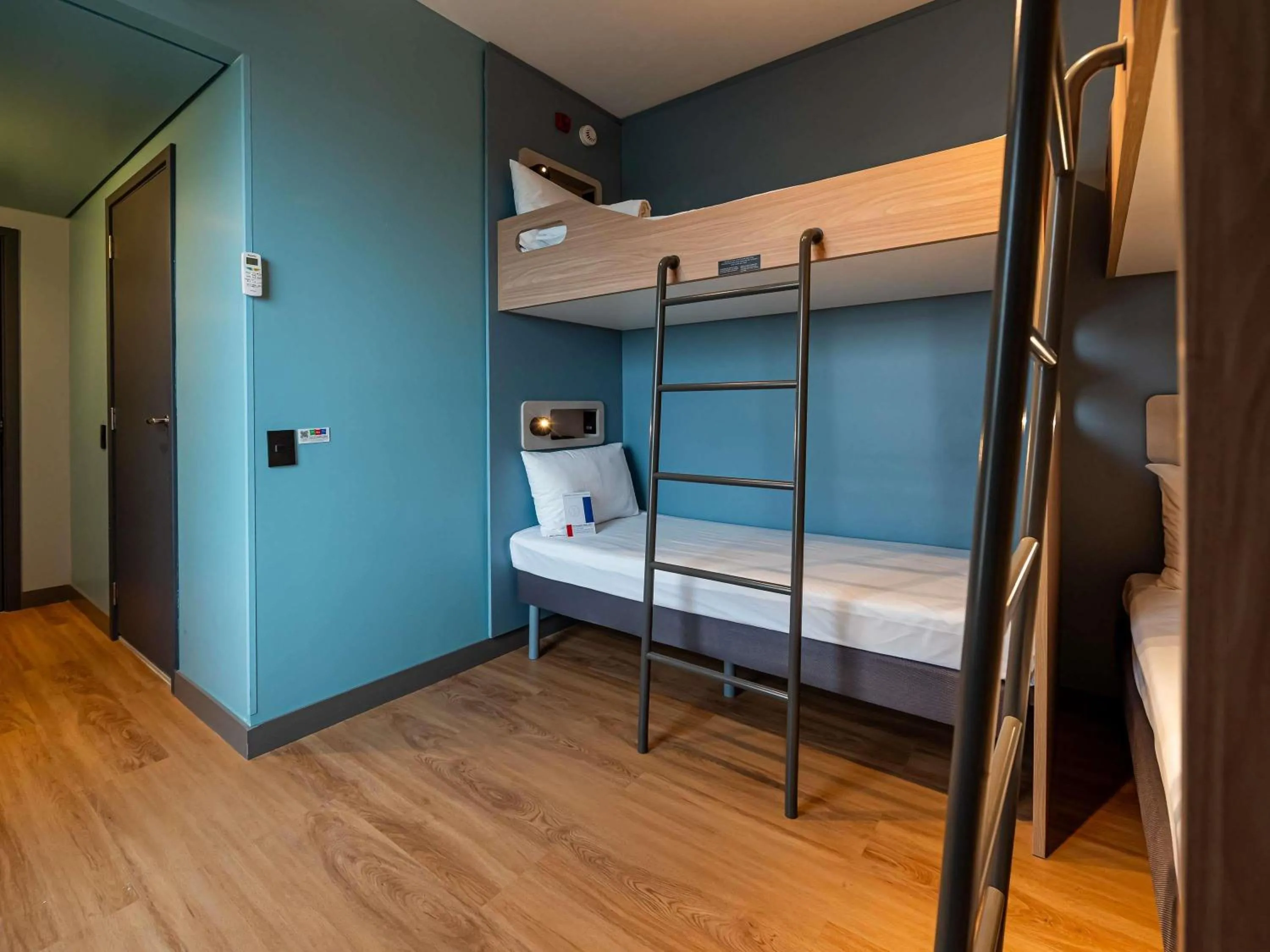 Bedroom, Bed in Ibis Budget Guarulhos Aeroporto