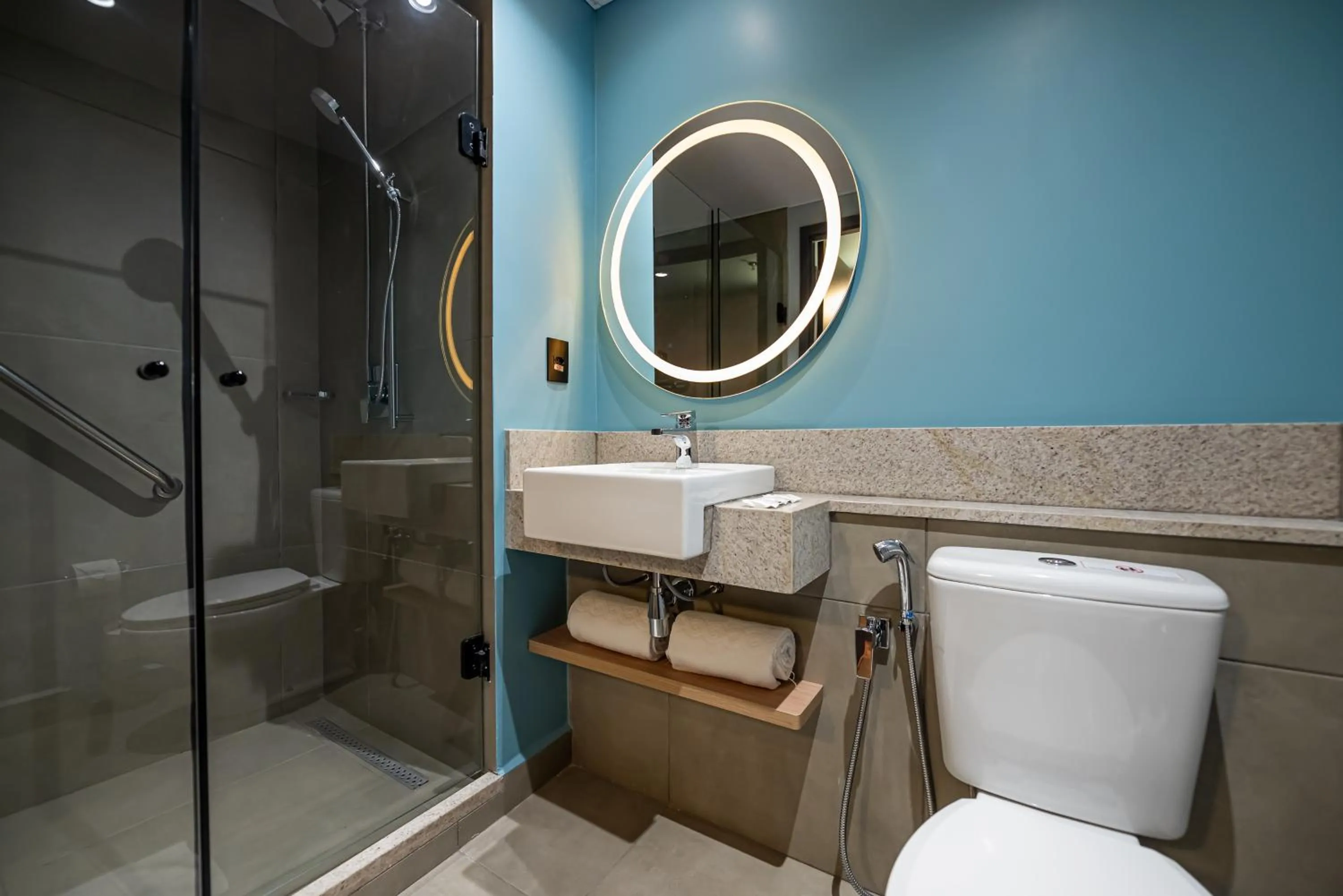 Shower in Ibis Budget Guarulhos Aeroporto