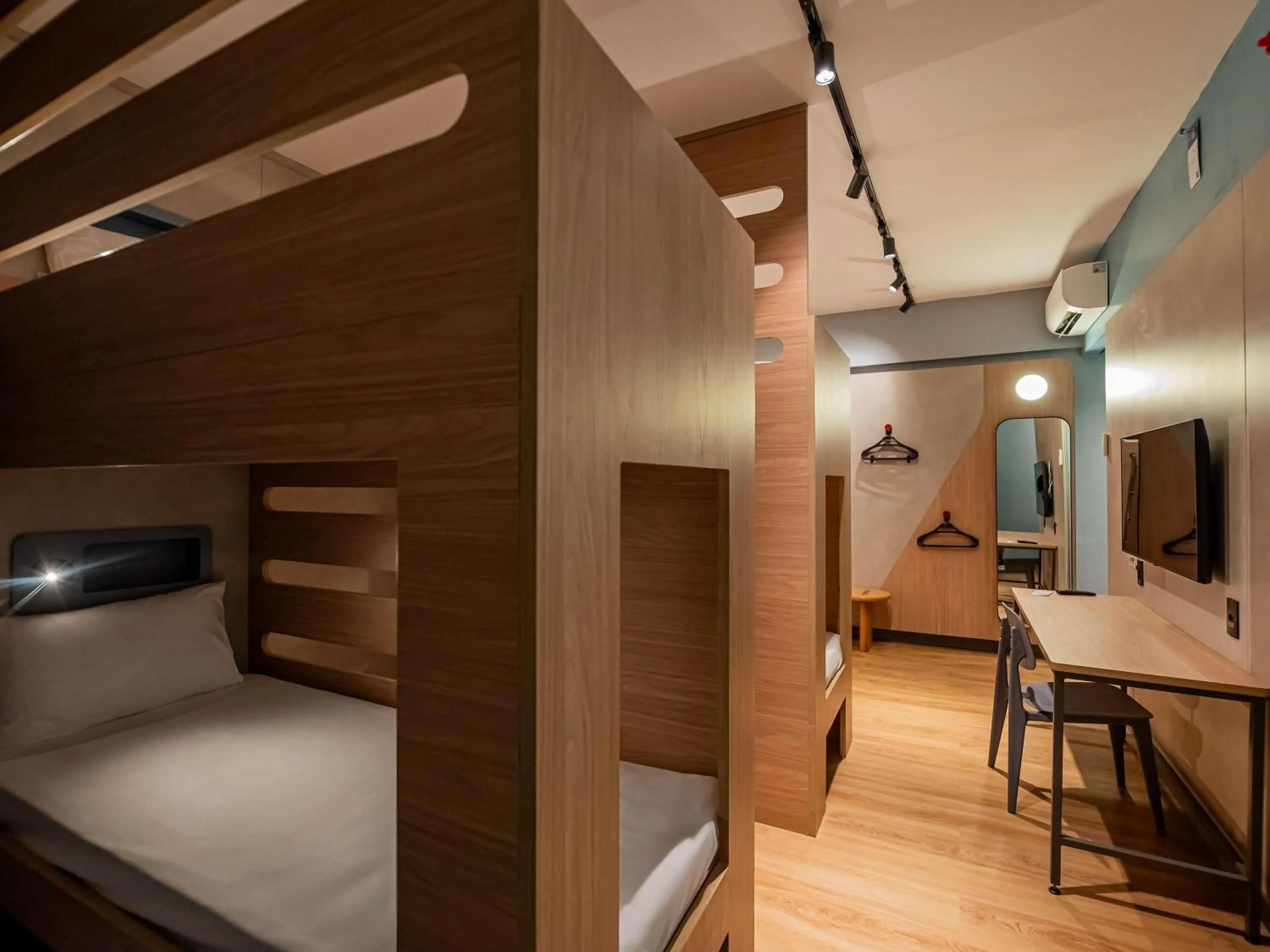 Bedroom, Bed in Ibis Budget Guarulhos Aeroporto