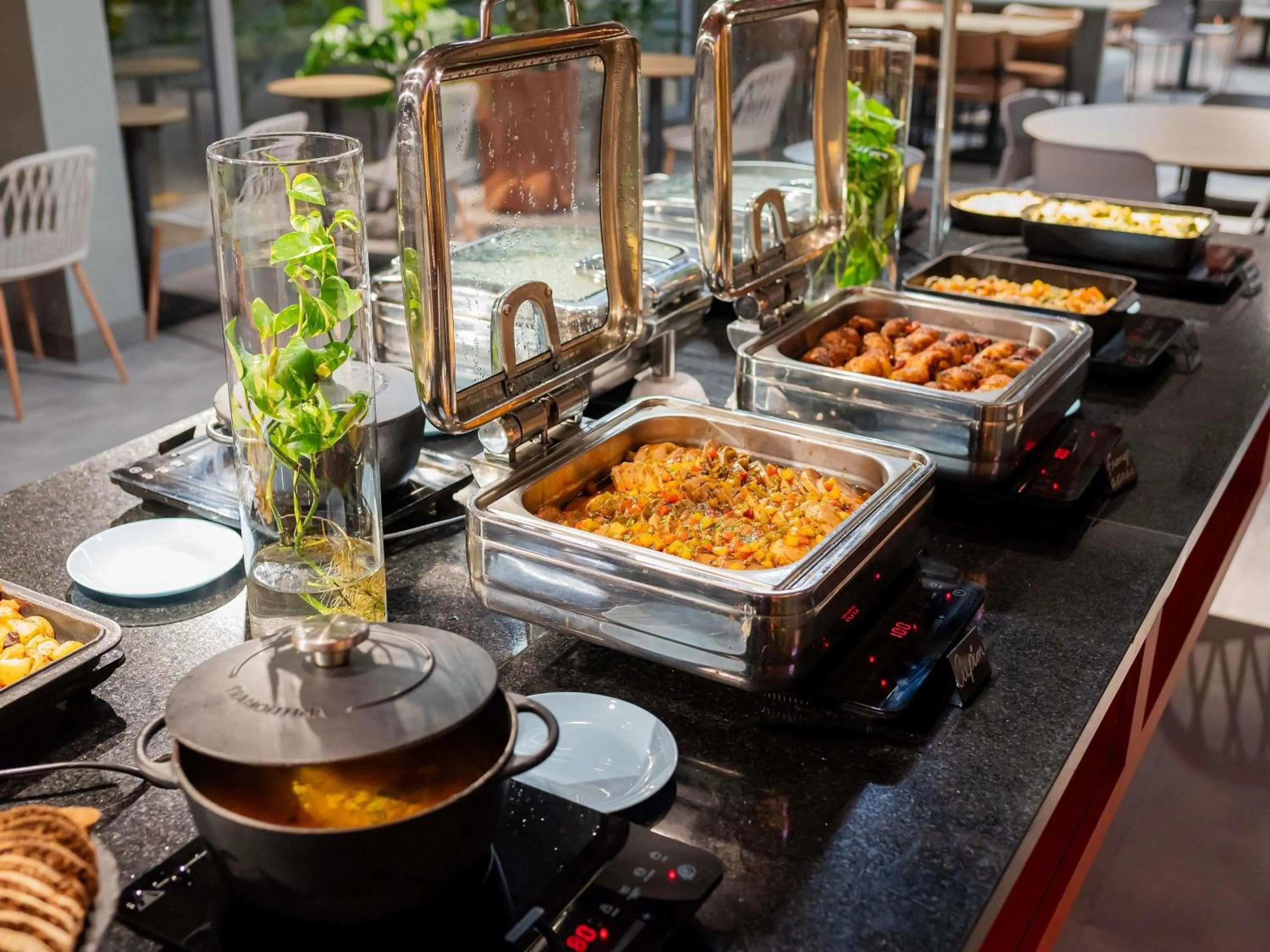 Restaurant/places to eat in Ibis Budget Guarulhos Aeroporto