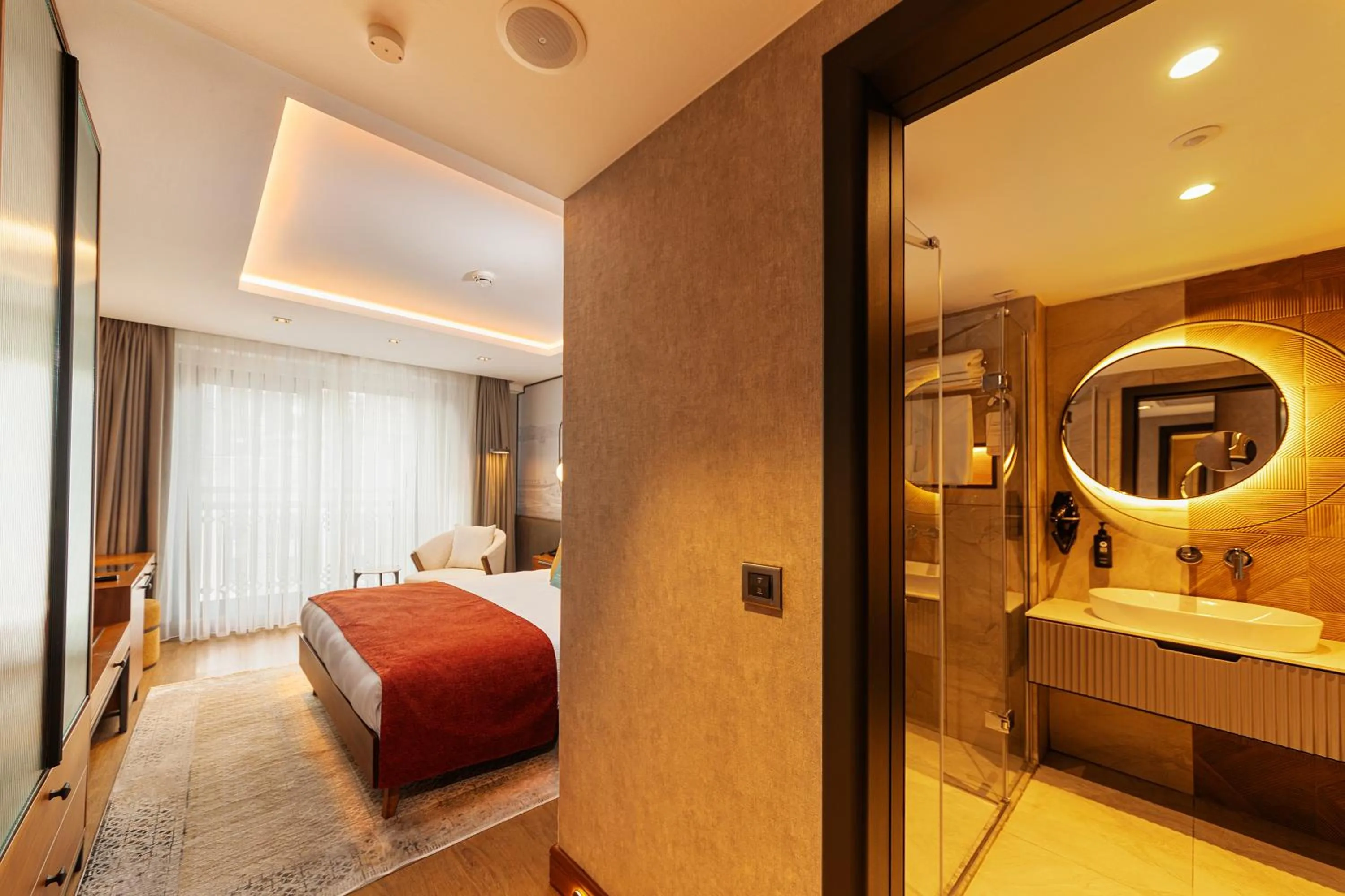 Shower, Bed in Levni Istanbul Hotel Handwritten Collection by ACCOR