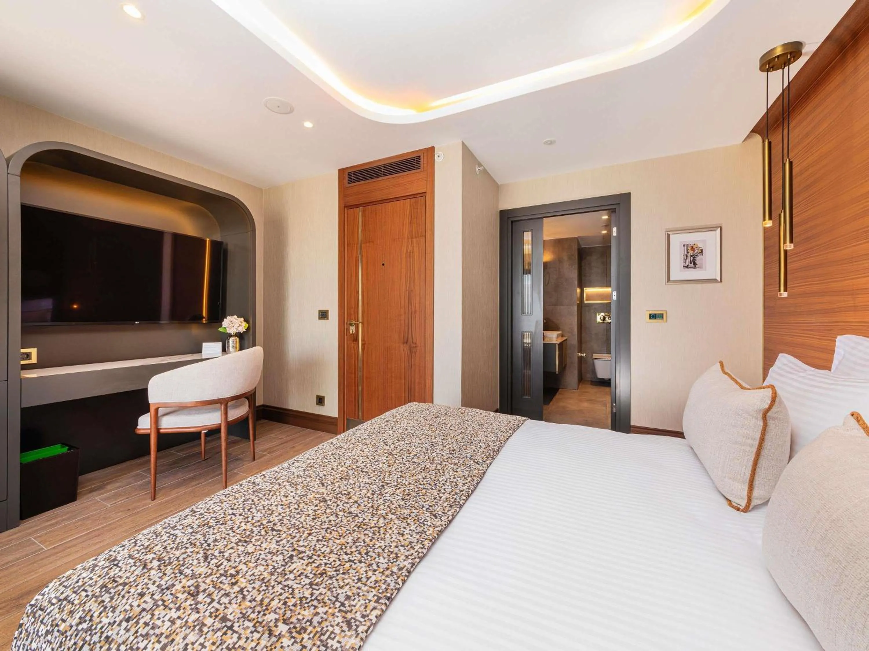 Bedroom, Bed in Levni Istanbul Hotel Handwritten Collection by ACCOR