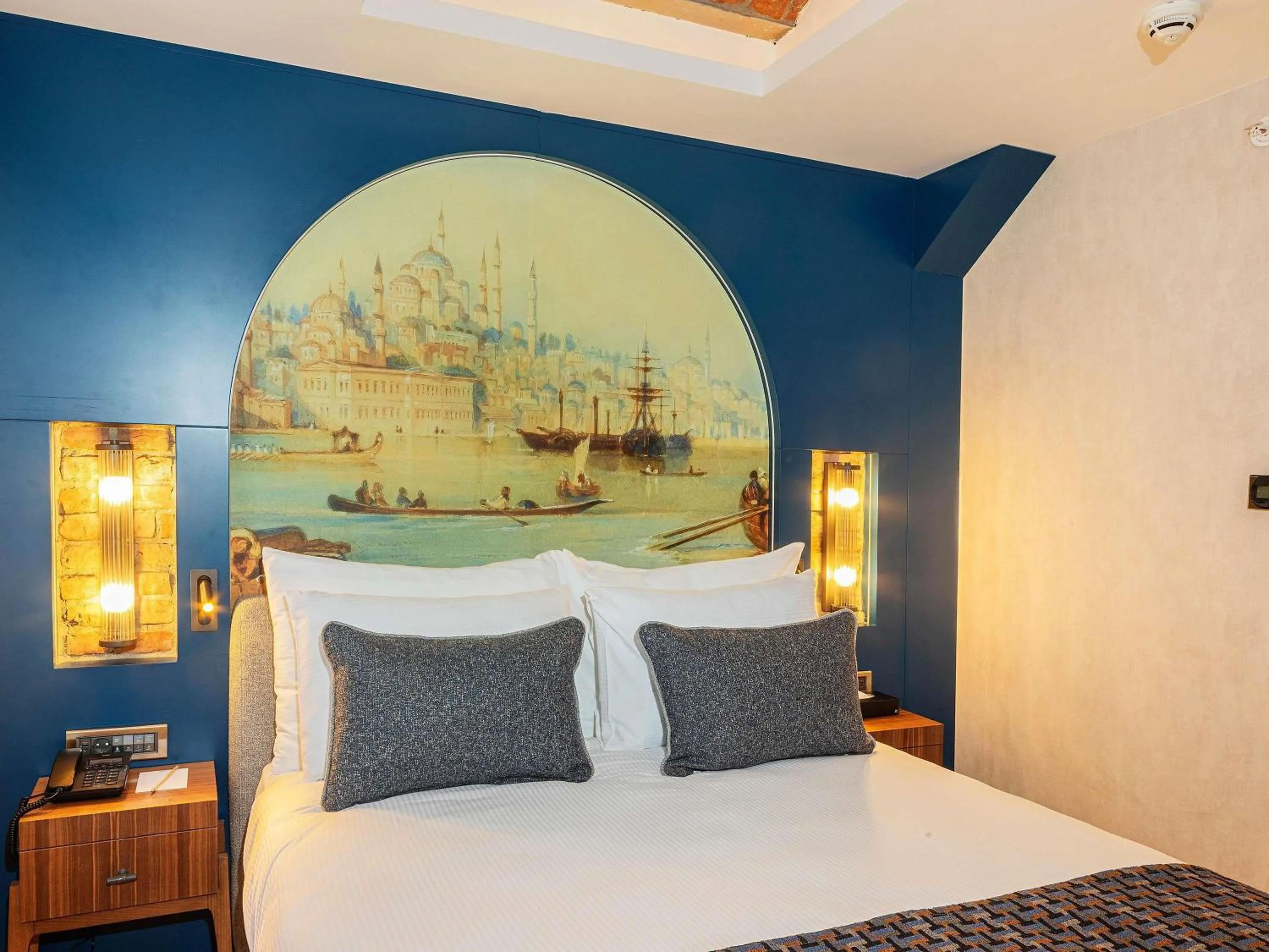 Bedroom, Bed in Levni Istanbul Hotel Handwritten Collection by ACCOR