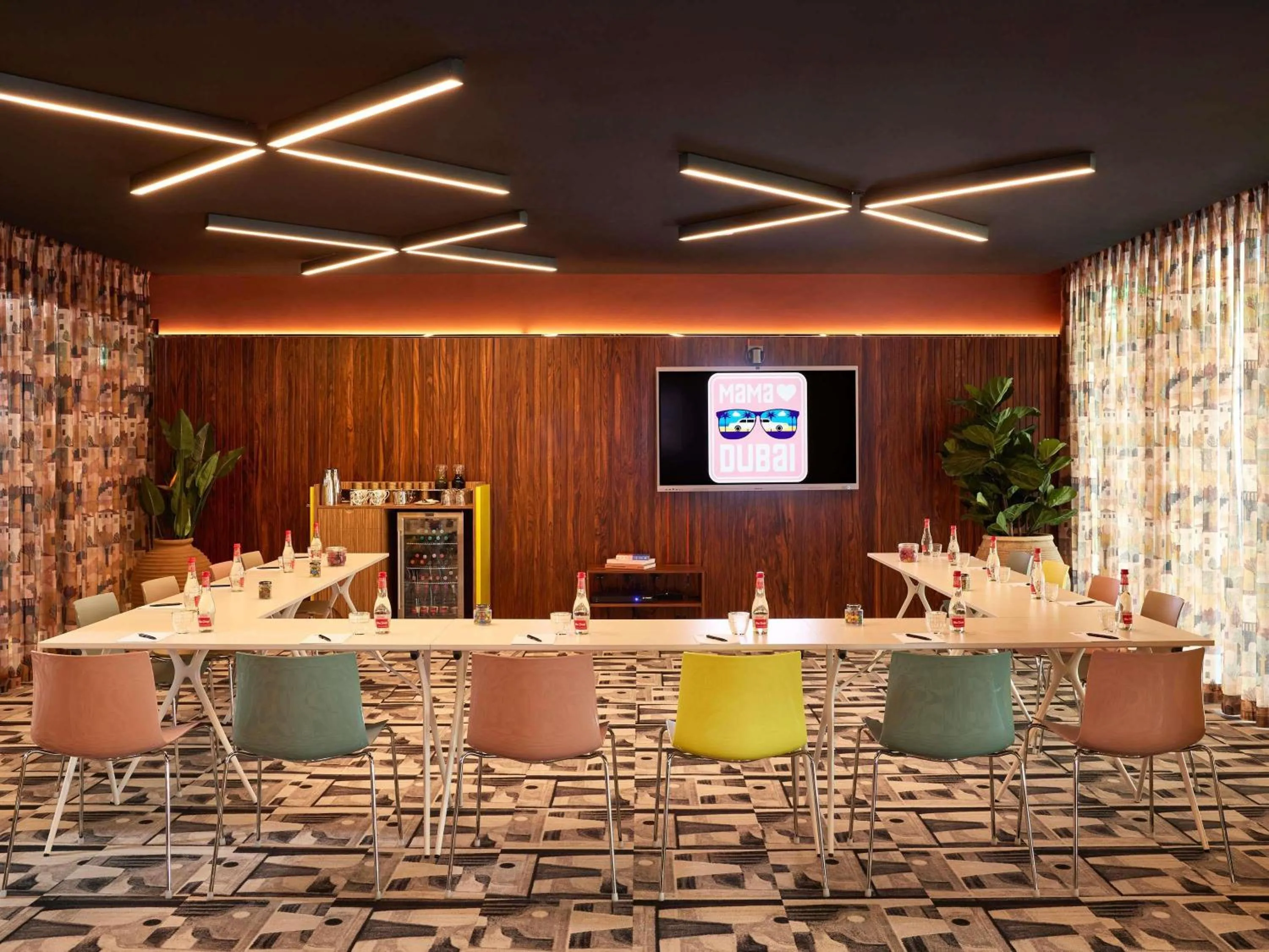 Meeting/conference room in Mama Shelter Dubai