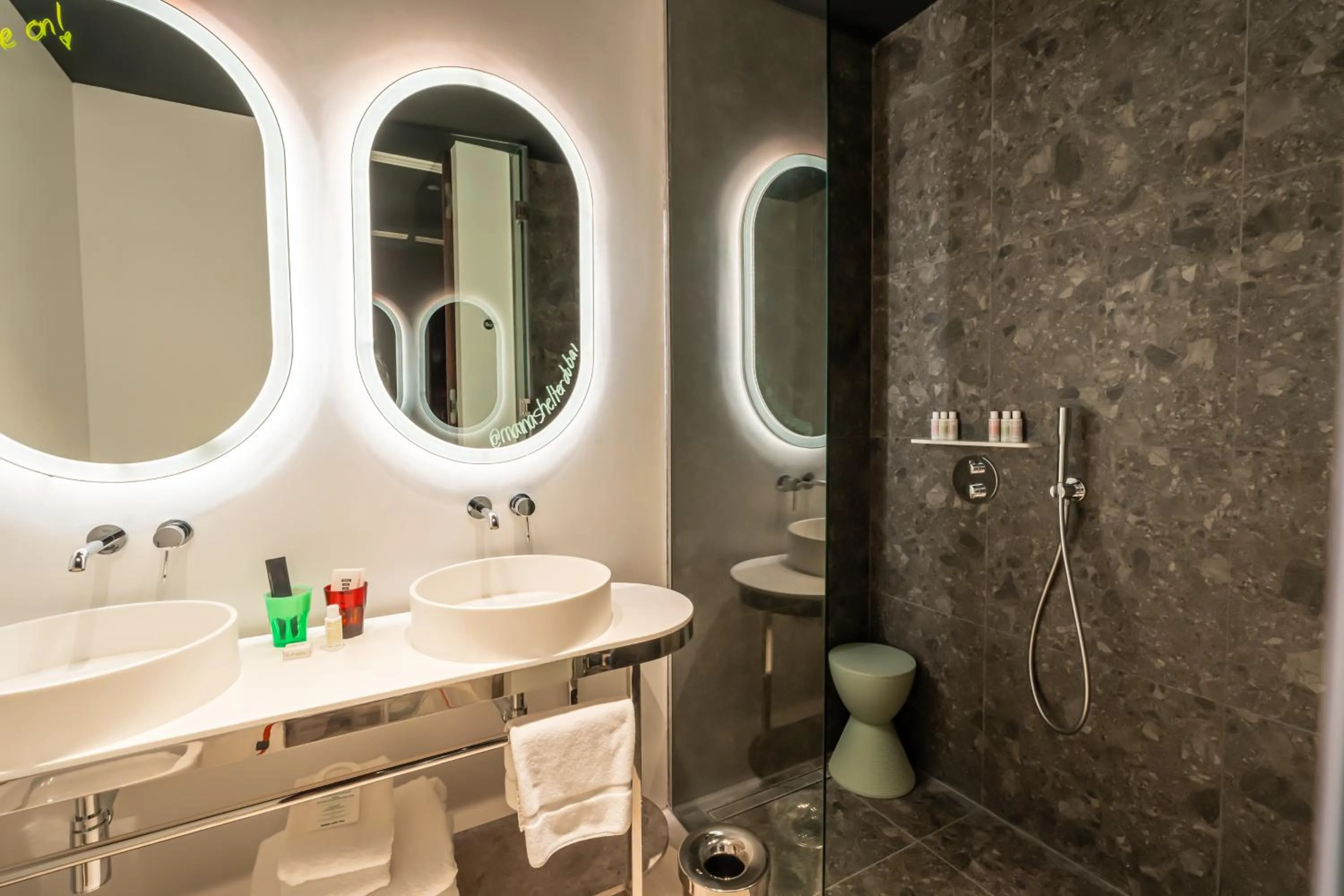 Shower in Mama Shelter Dubai