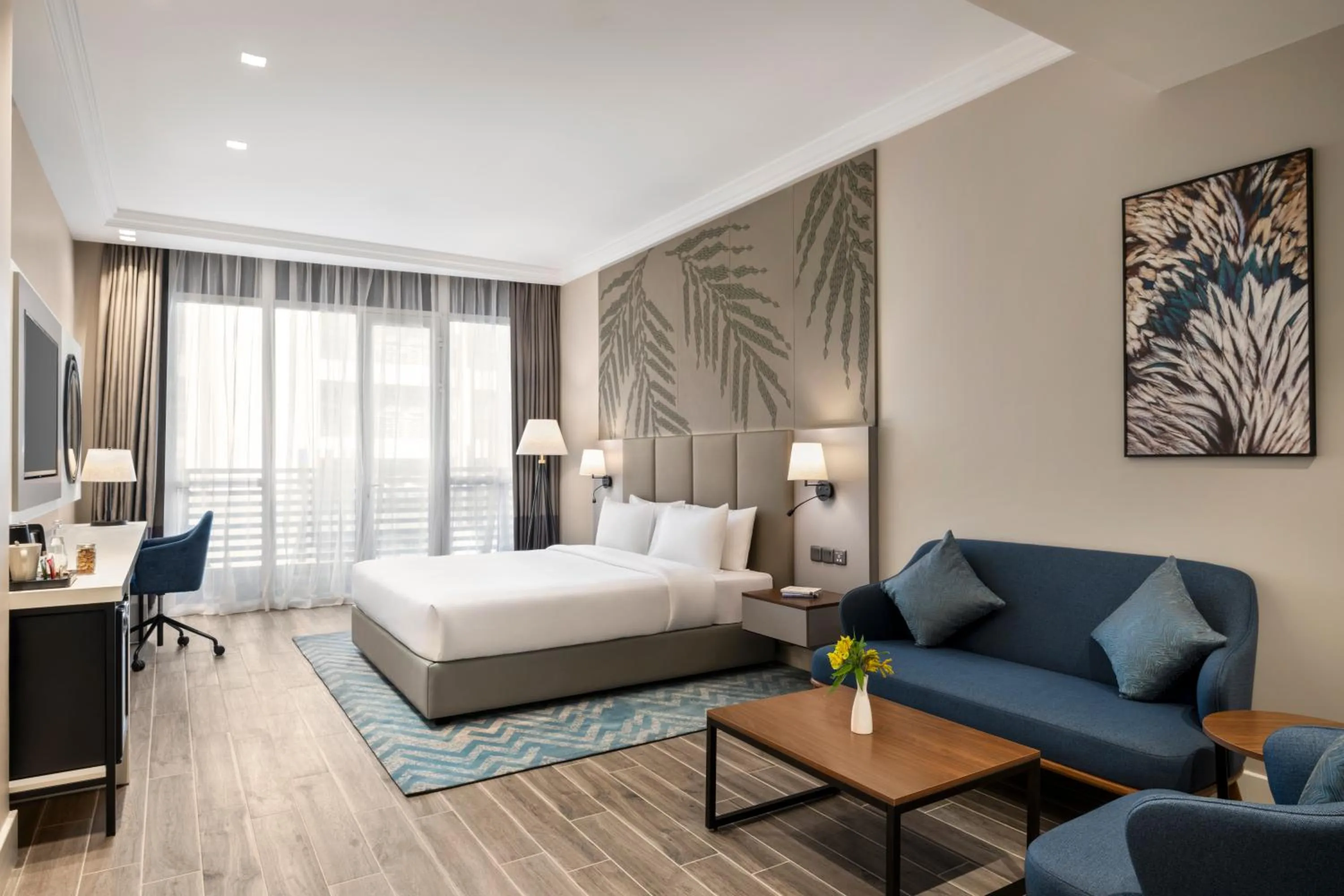 Seating area, Bed in Mercure Riyadh Al Anoud