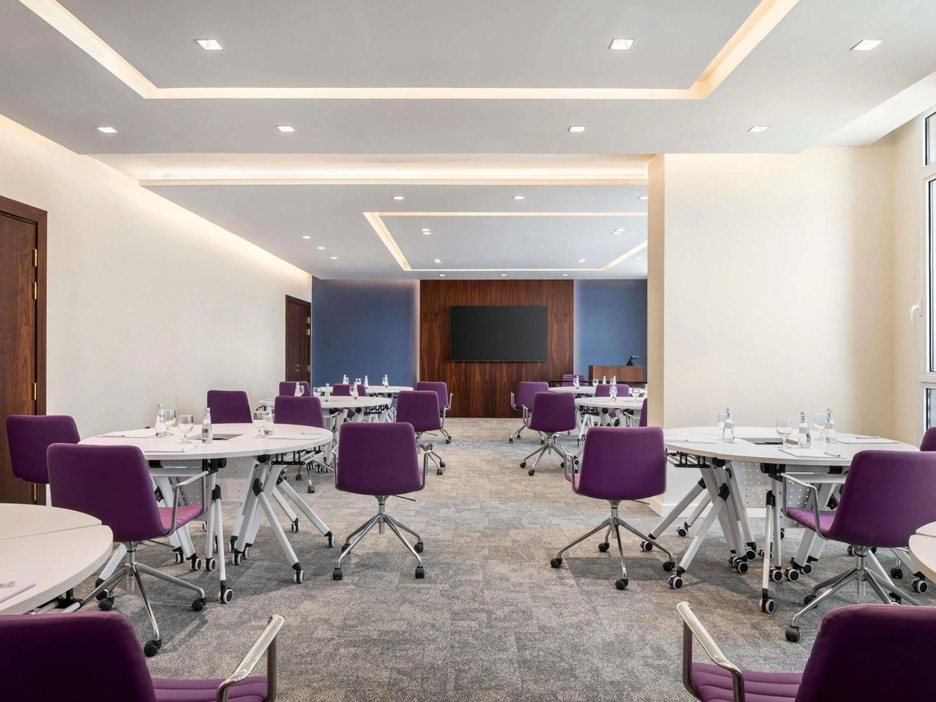 Meeting/conference room in Mercure Riyadh Al Anoud