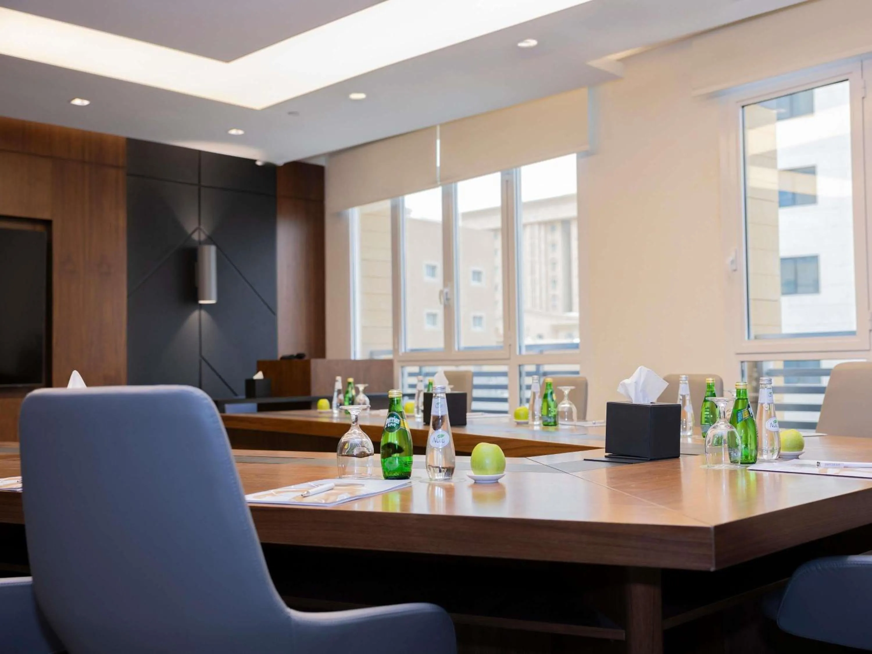 Meeting/conference room in Mercure Riyadh Al Anoud