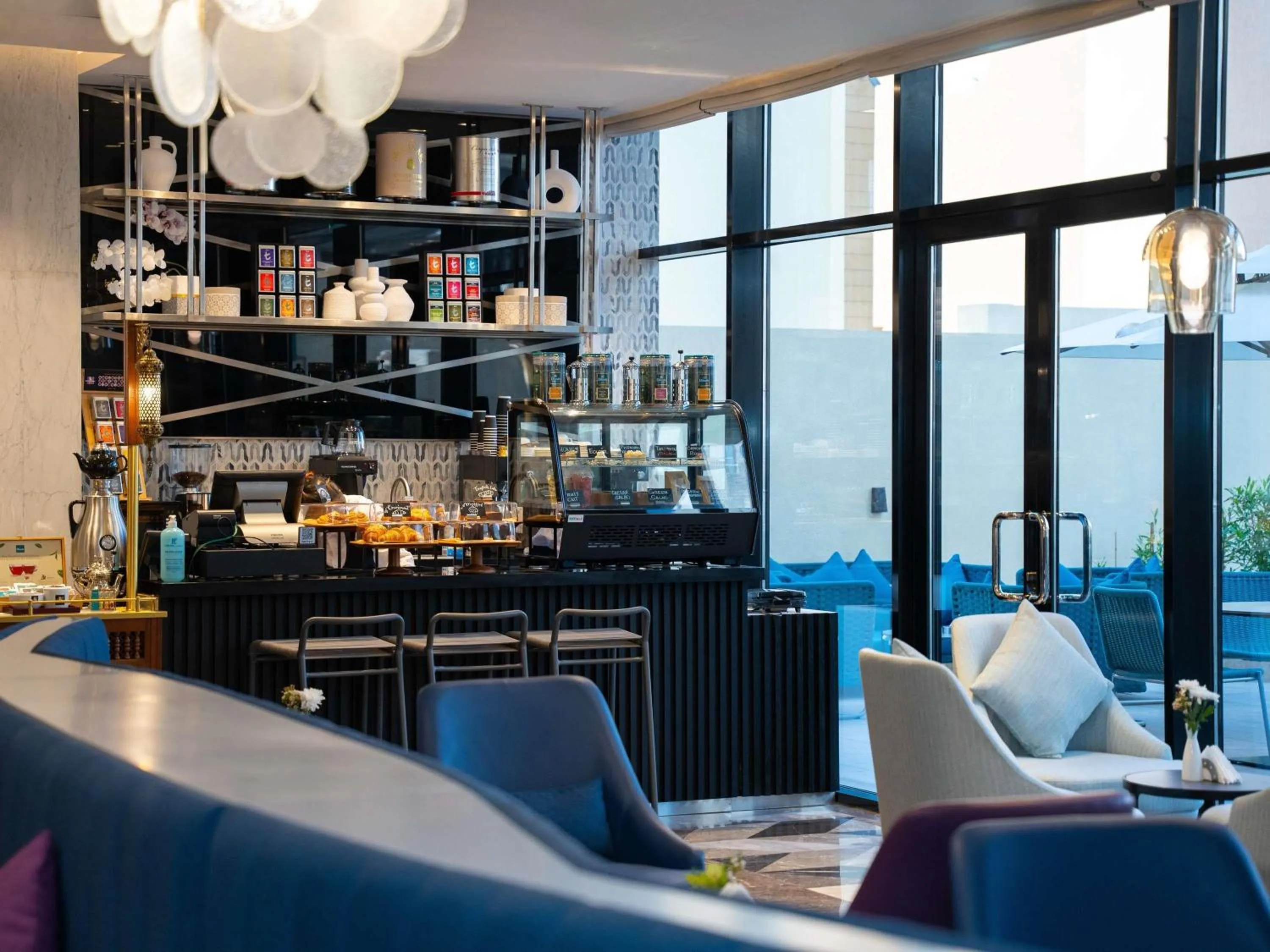 Lounge or bar in Mercure Riyadh Al Anoud