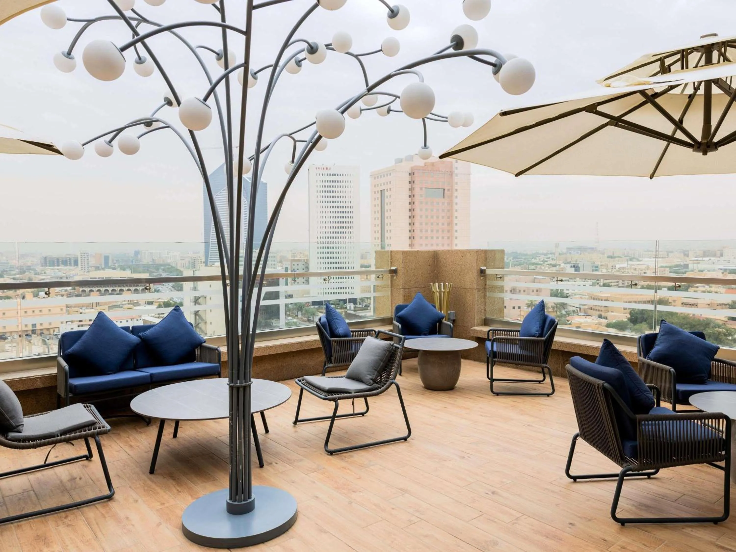 Lounge or bar in Mercure Riyadh Al Anoud