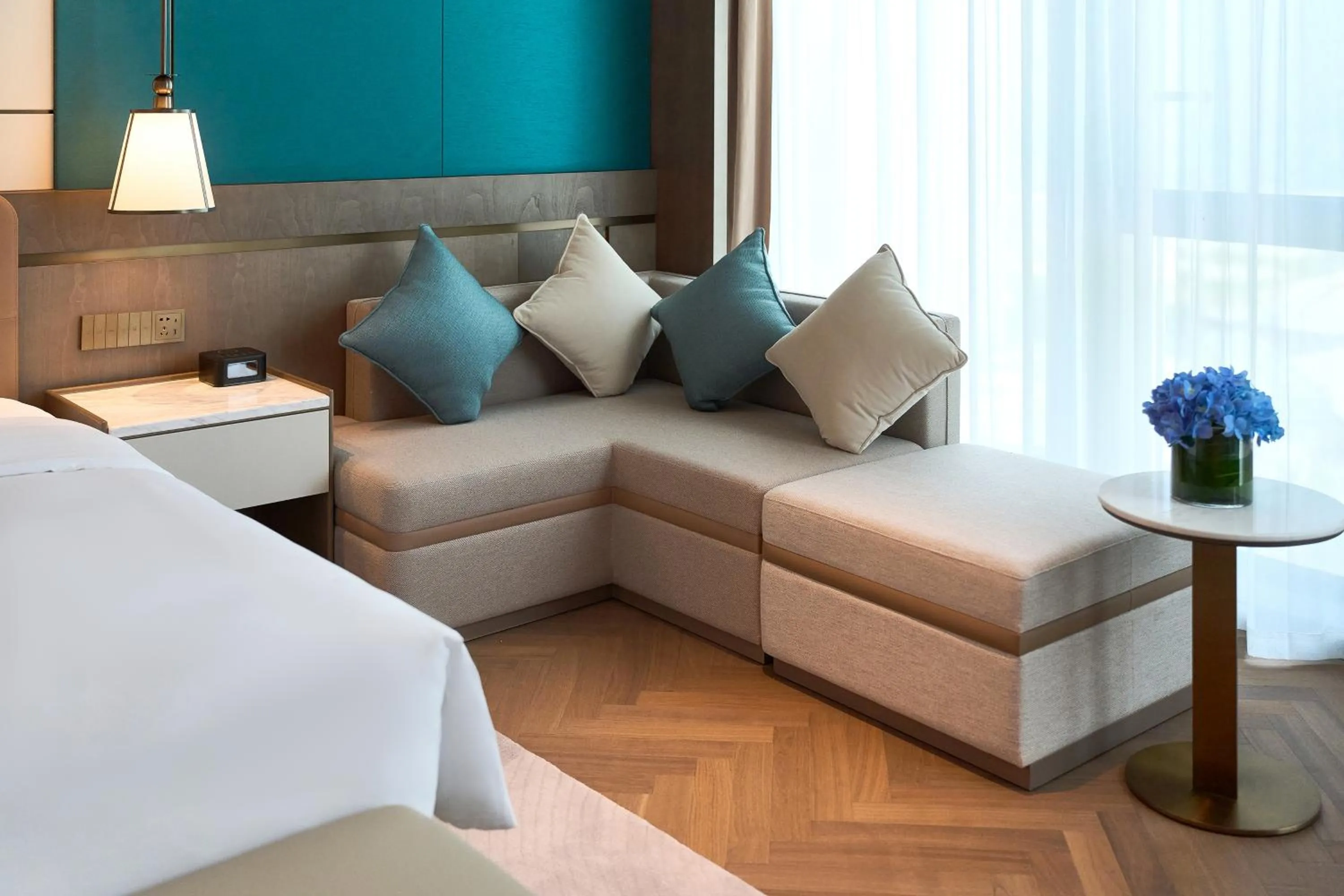 Bedroom, Bed in Grand Mercure Hangzhou Qingshan Lake