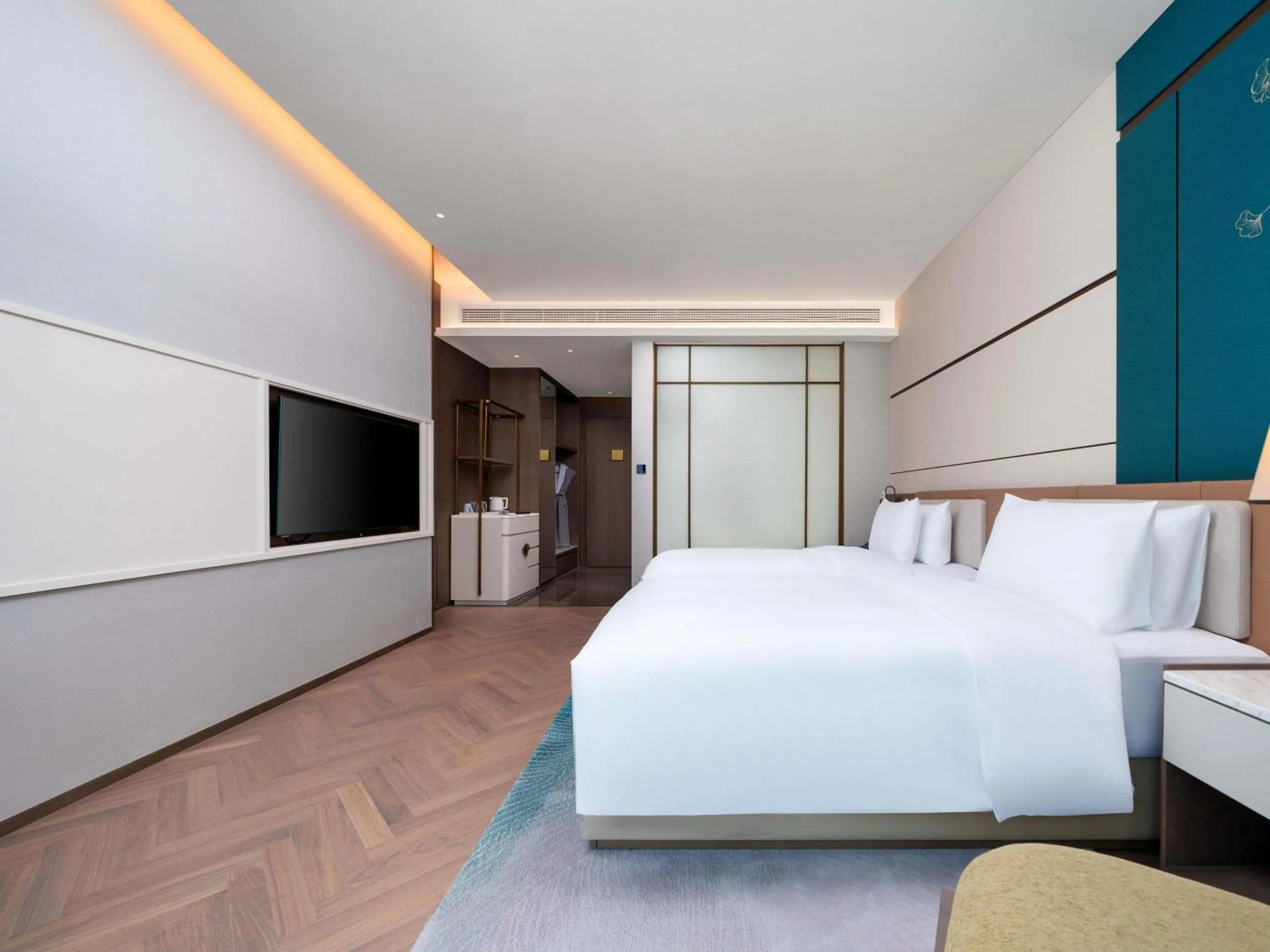 Bedroom, Bed in Grand Mercure Hangzhou Qingshan Lake