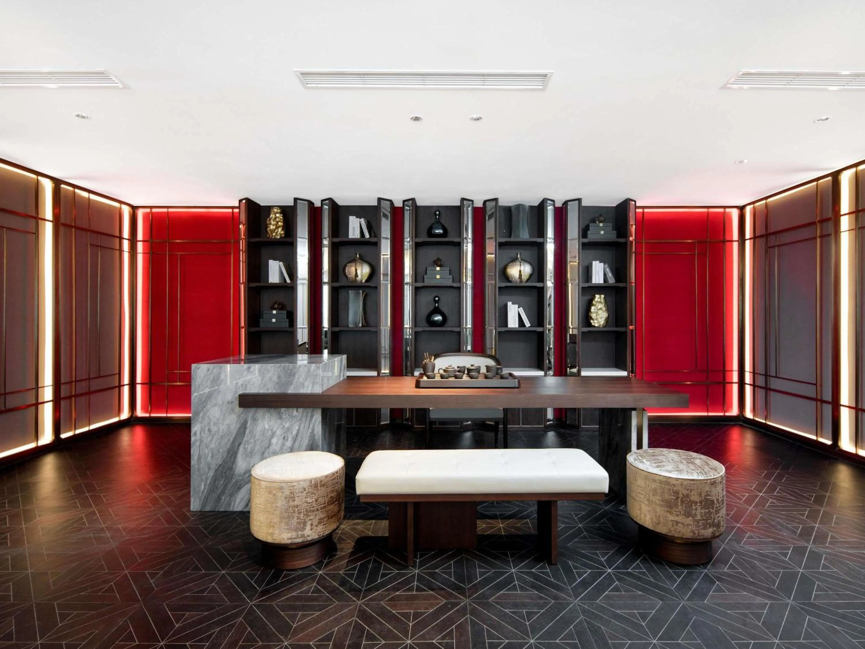 Restaurant/places to eat in Grand Mercure Hangzhou Qingshan Lake