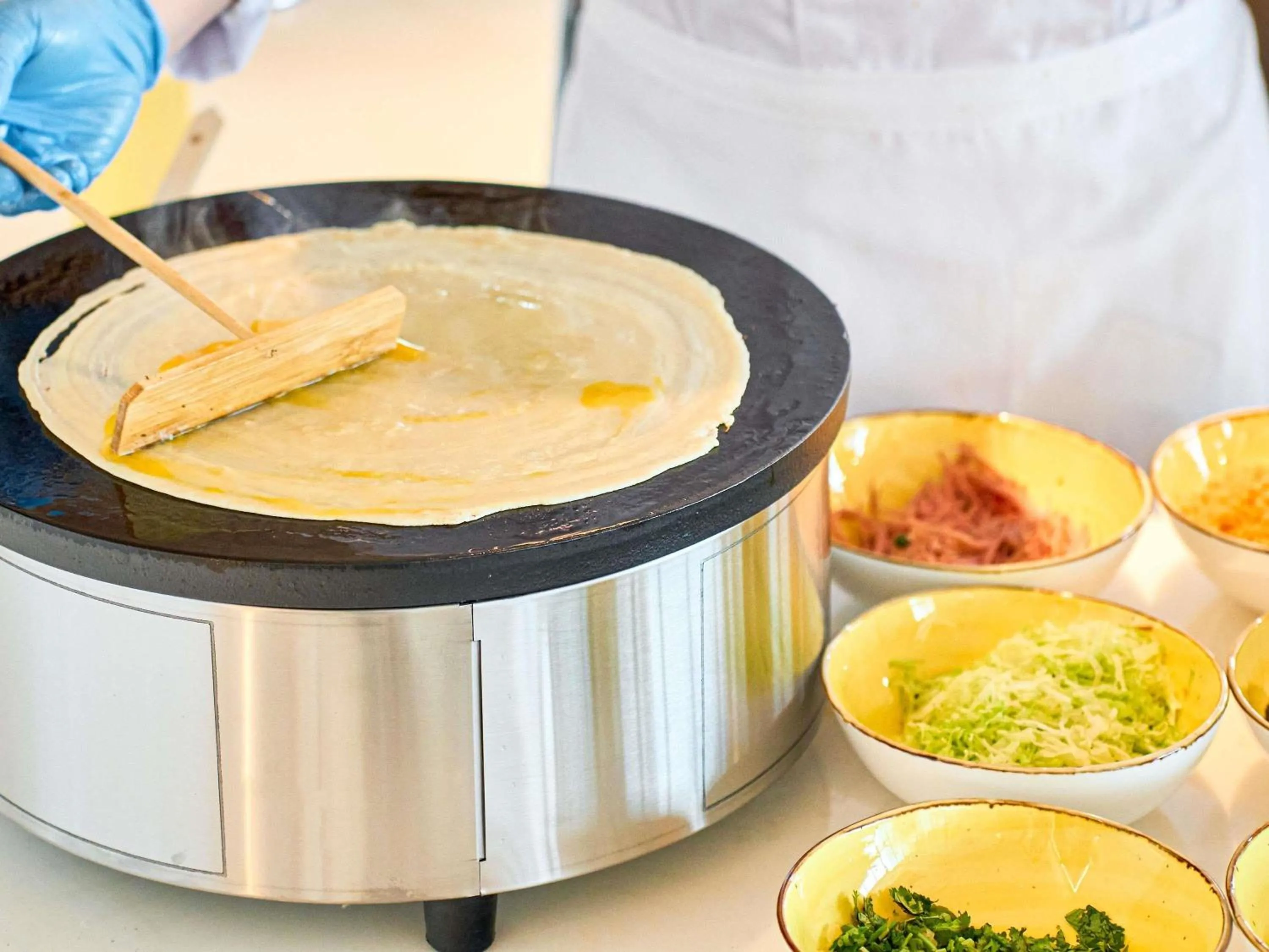 Breakfast in Grand Mercure Hangzhou Qingshan Lake