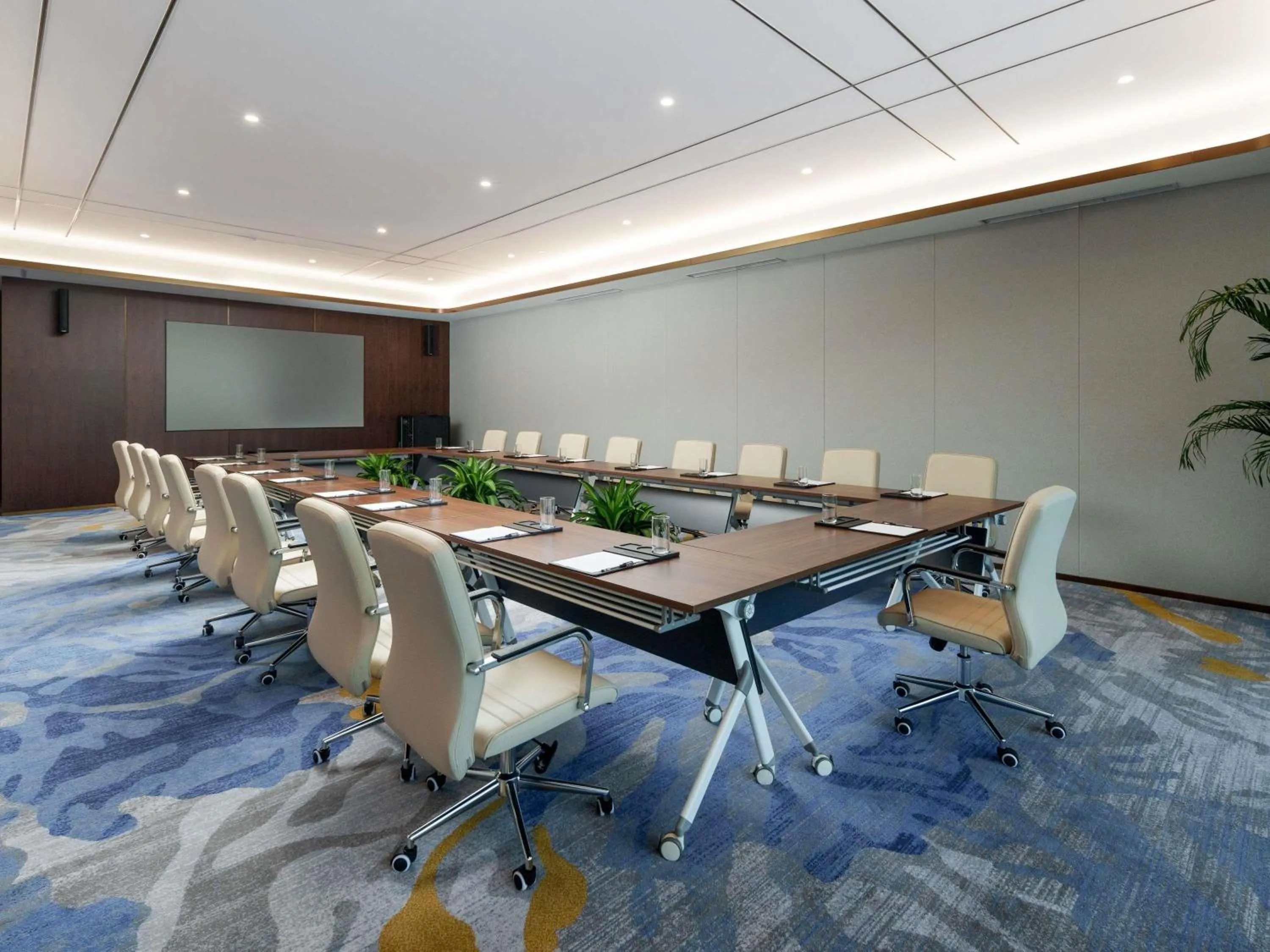 Meeting/conference room in Grand Mercure Hangzhou Qingshan Lake