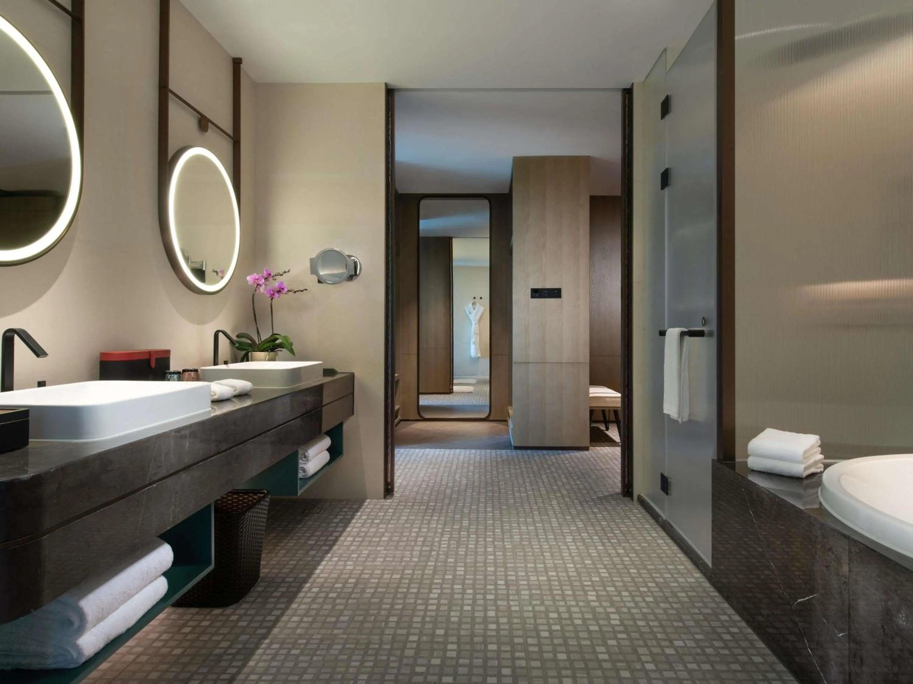 Bedroom in Fashion Town Hotel Shenzhen MGallery Collection