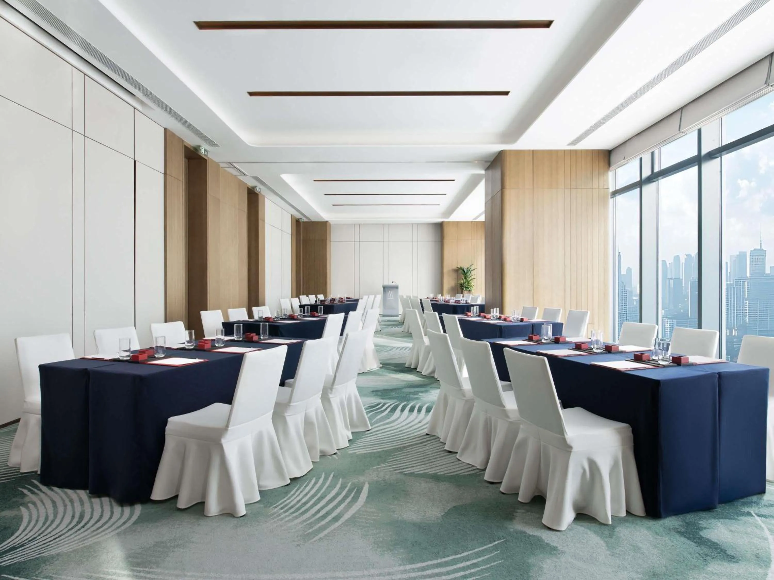 Meeting/conference room in Fashion Town Hotel Shenzhen MGallery Collection