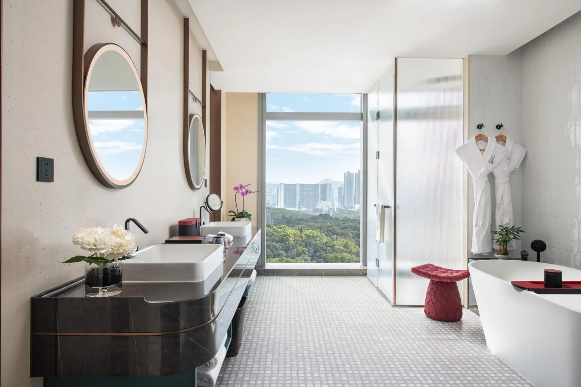Bathroom in Fashion Town Hotel Shenzhen MGallery Collection
