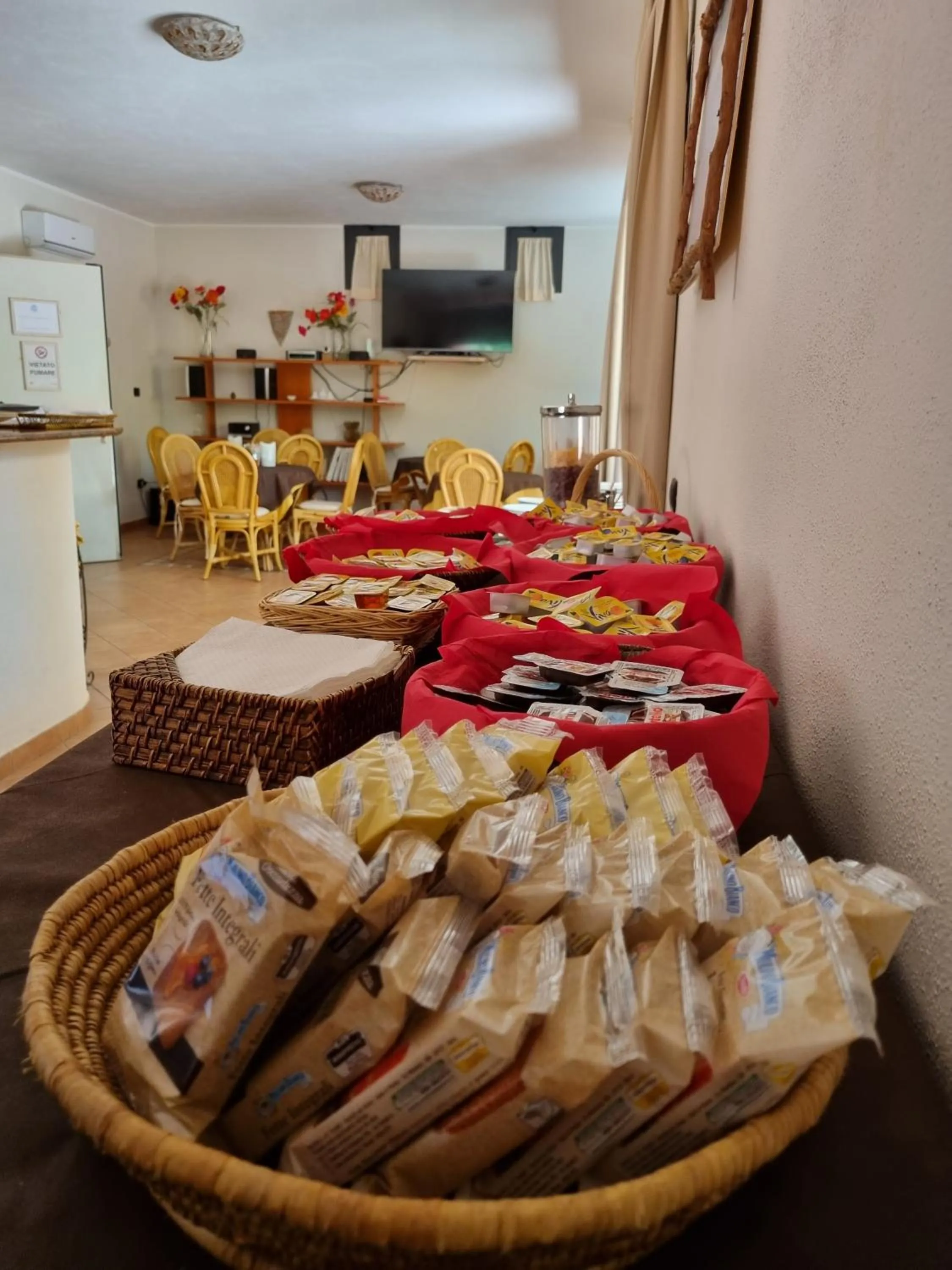 TV and multimedia in Hotel Delle Isole