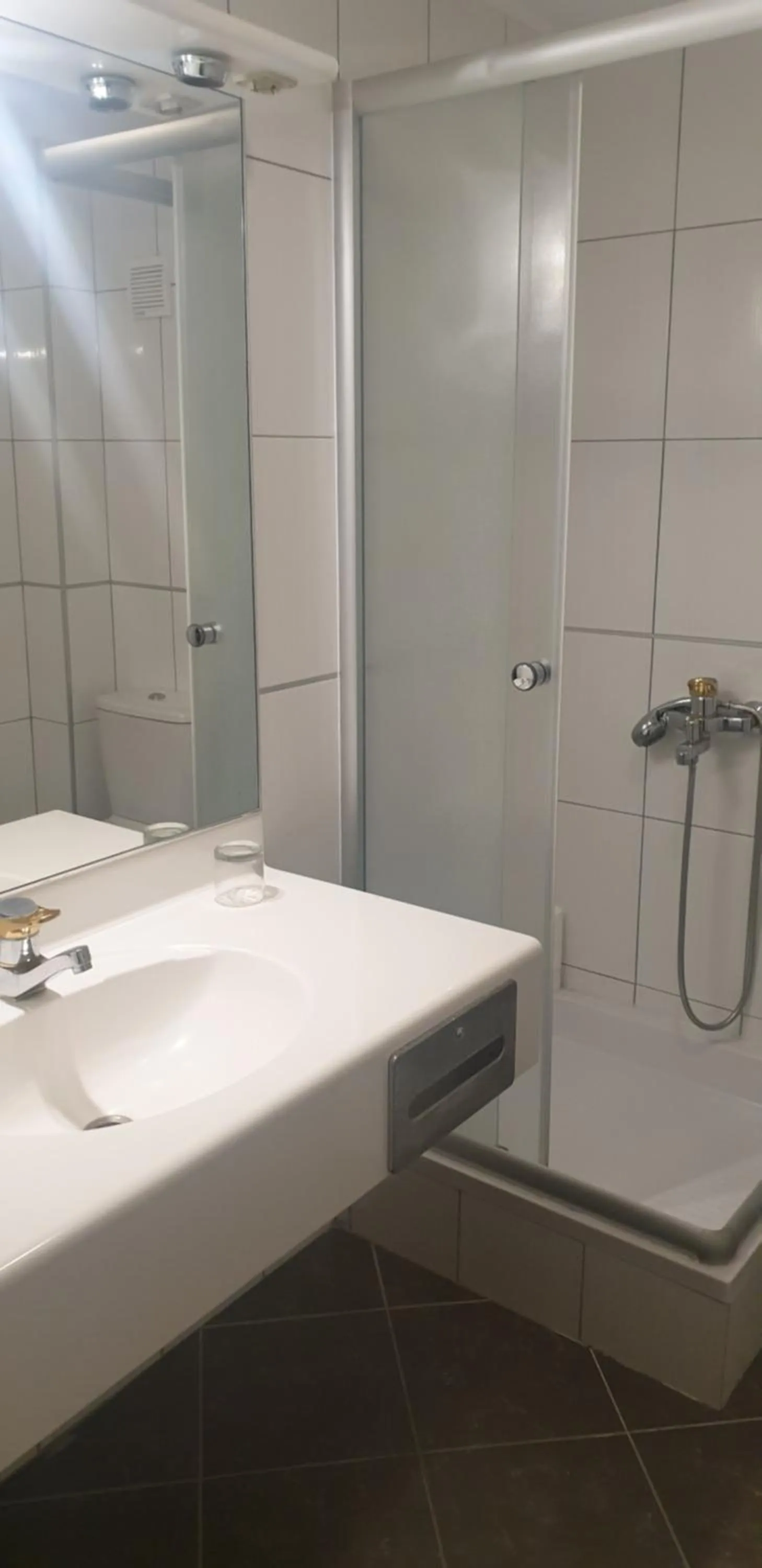 Bathroom in Hotel Bellevue