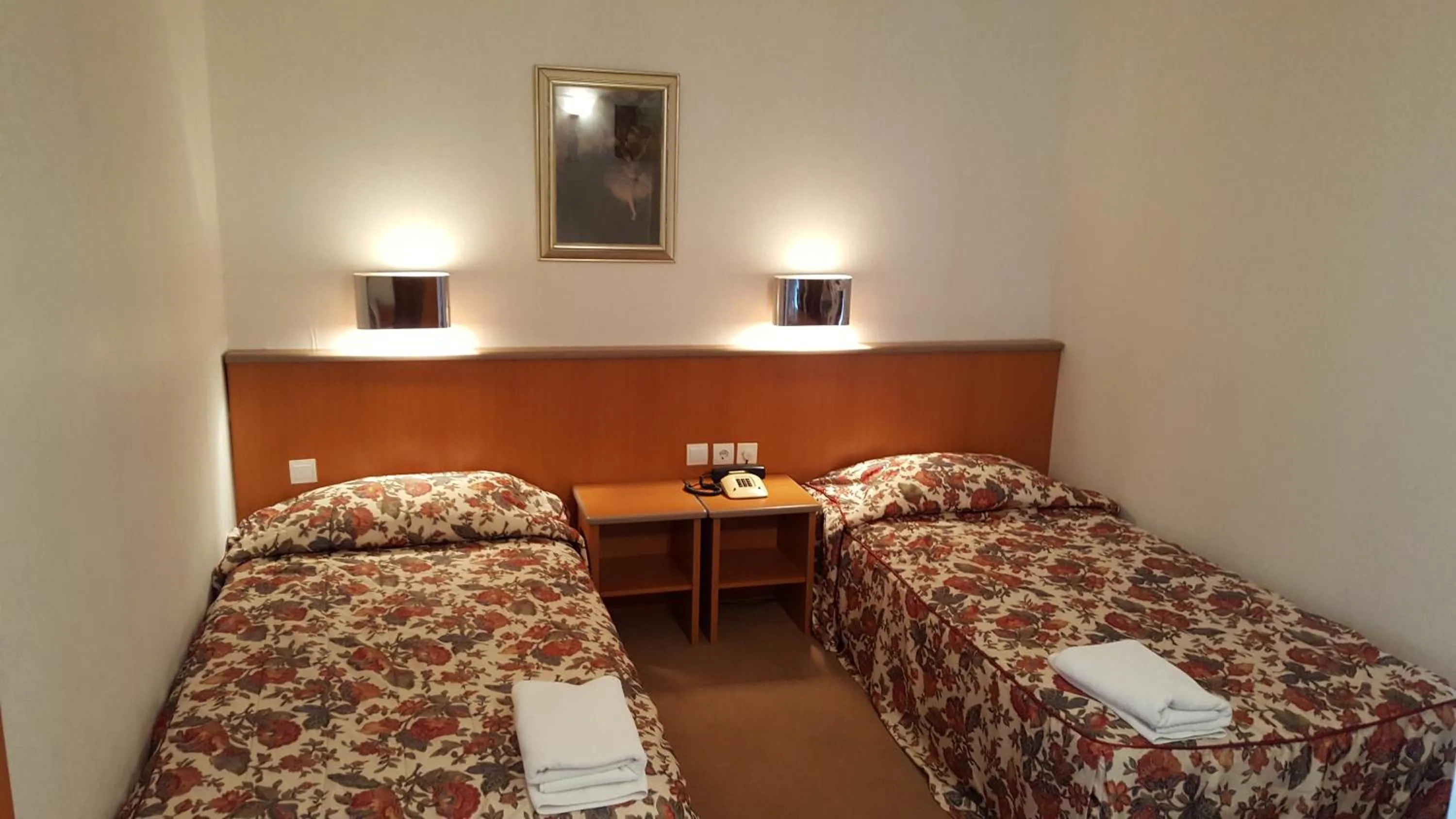 Photo of the whole room in Hotel Bellevue