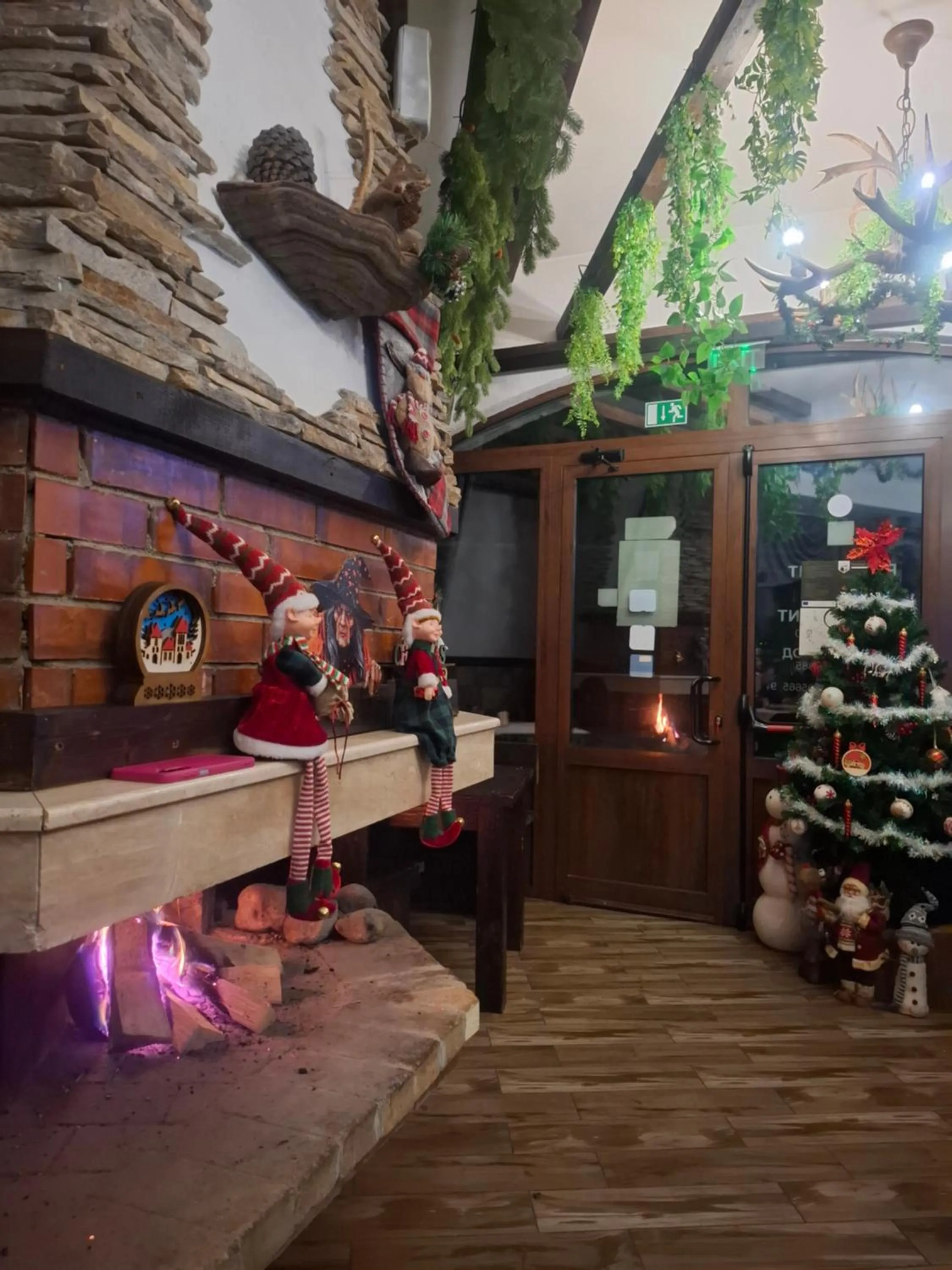 Restaurant/places to eat in Horlog Castle