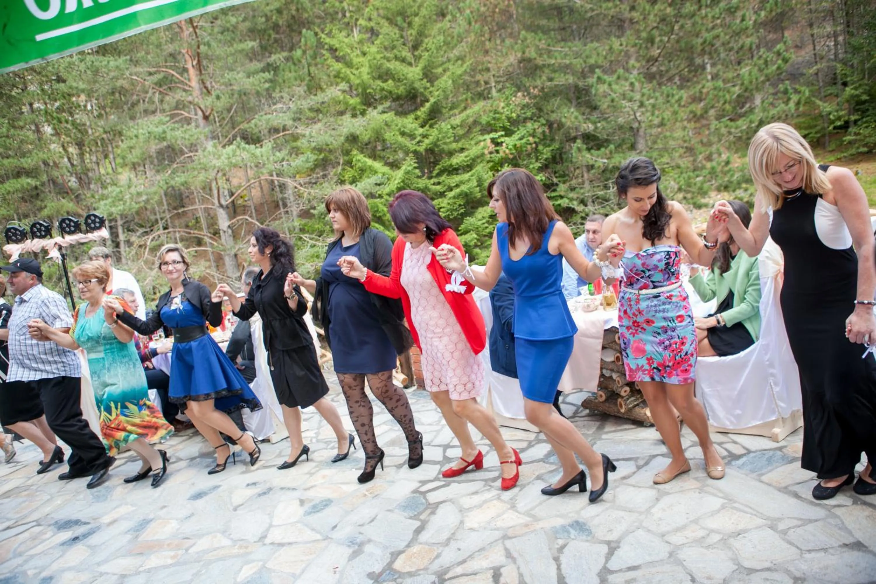 Restaurant/places to eat in Horlog Castle