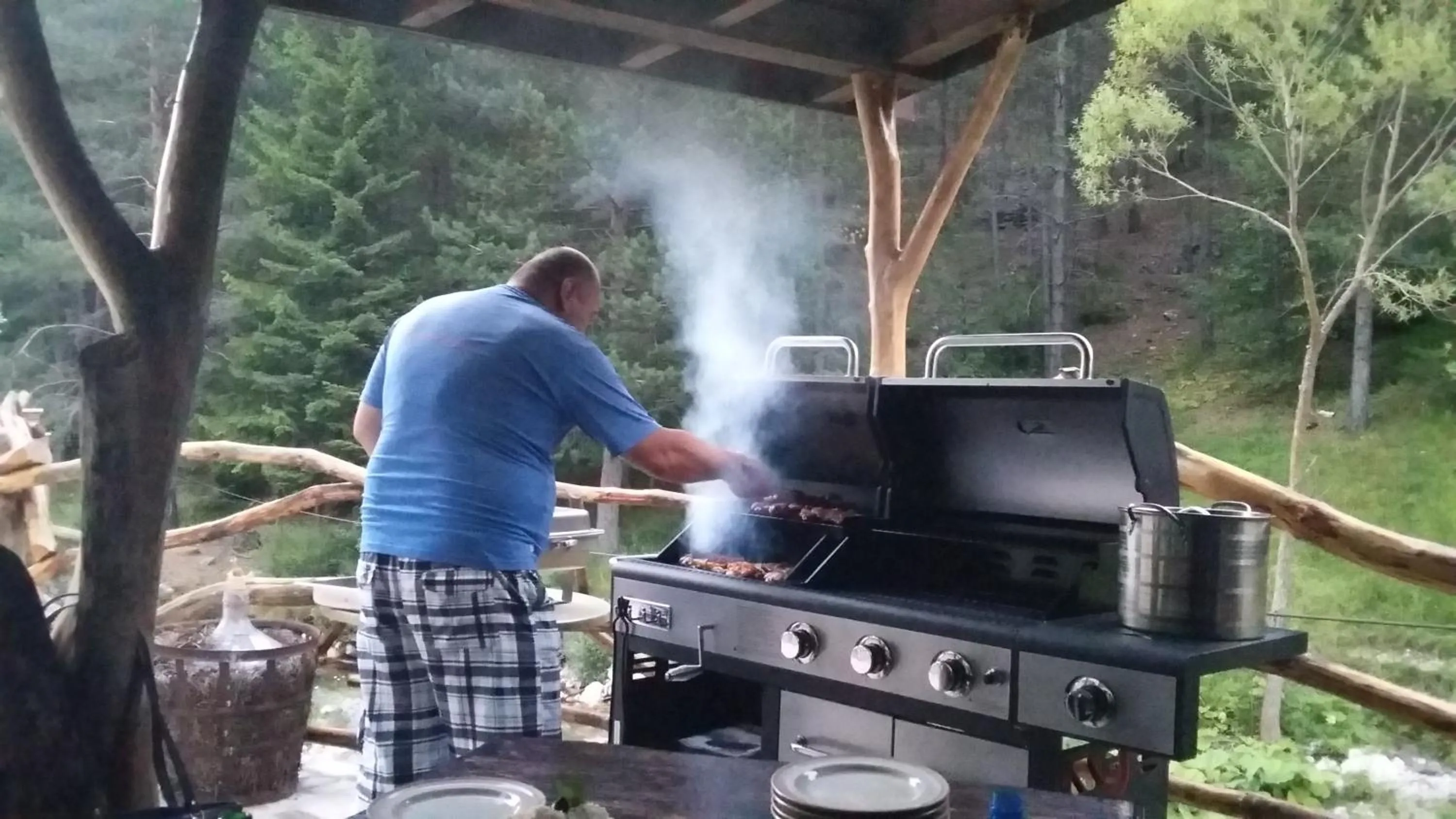 Restaurant/places to eat in Horlog Castle