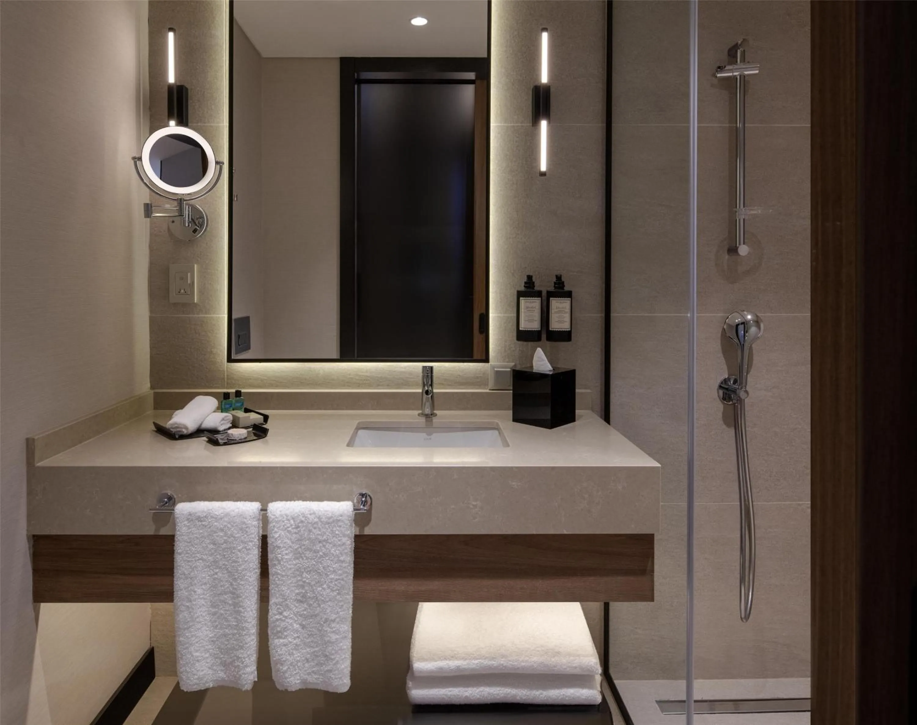 Shower in Altunizade Suites Istanbul, Curio Collection By Hilton