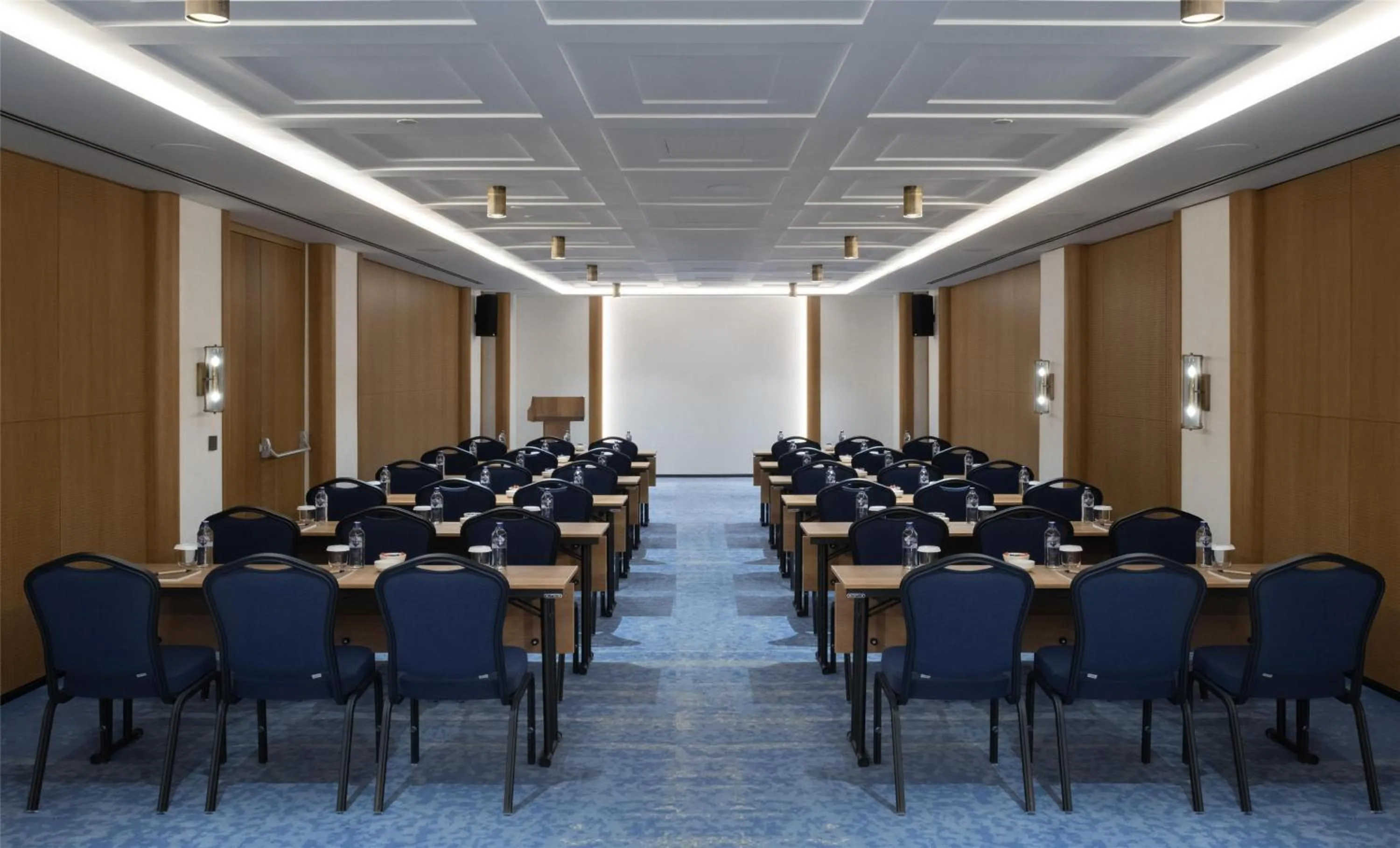 Meeting/conference room in Altunizade Suites Istanbul, Curio Collection By Hilton