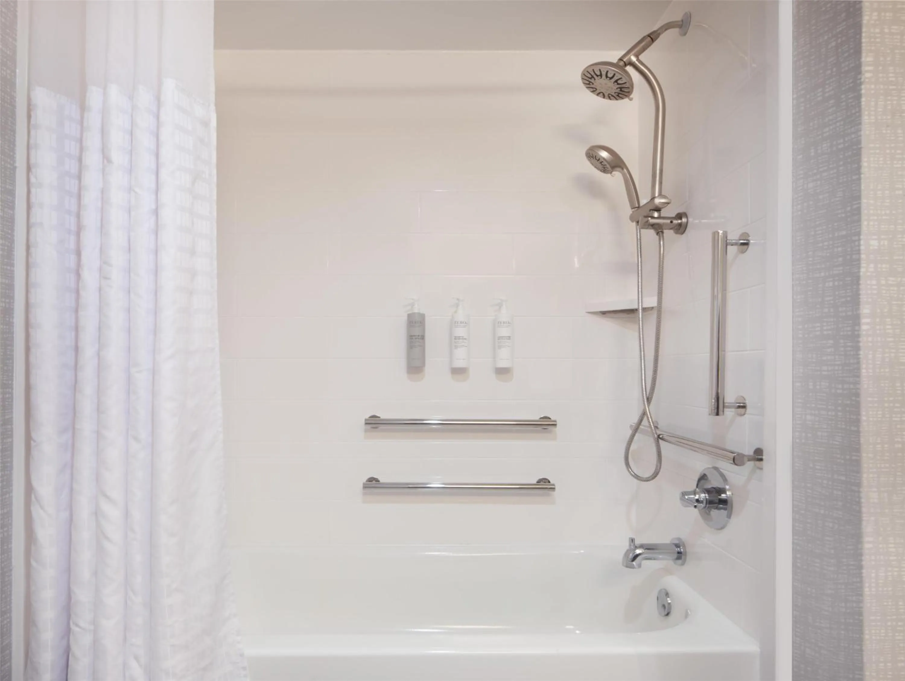 Bathroom in Hampton Inn Evergreen