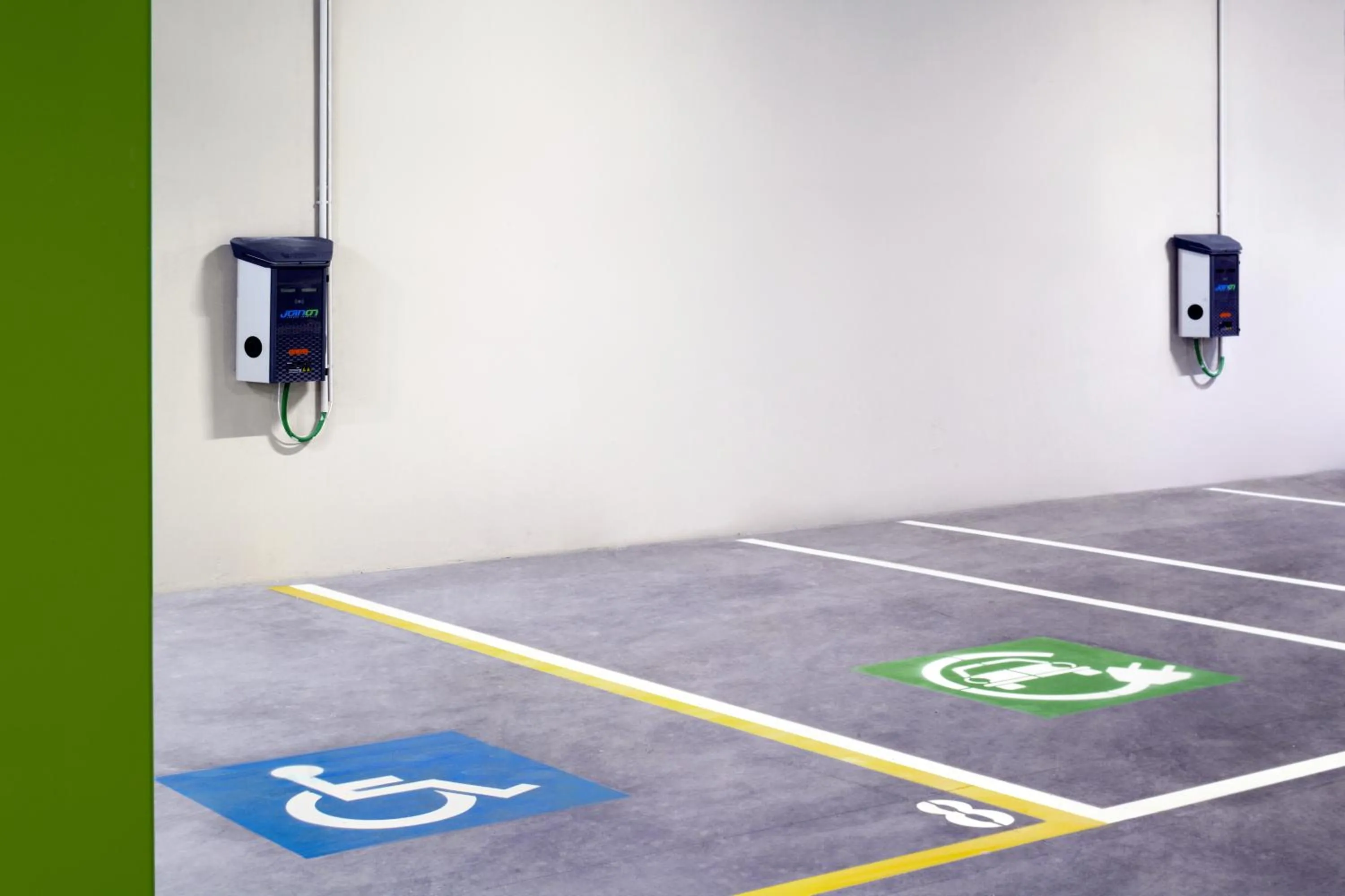 Parking in Hampton By Hilton Venice Isola Nuova